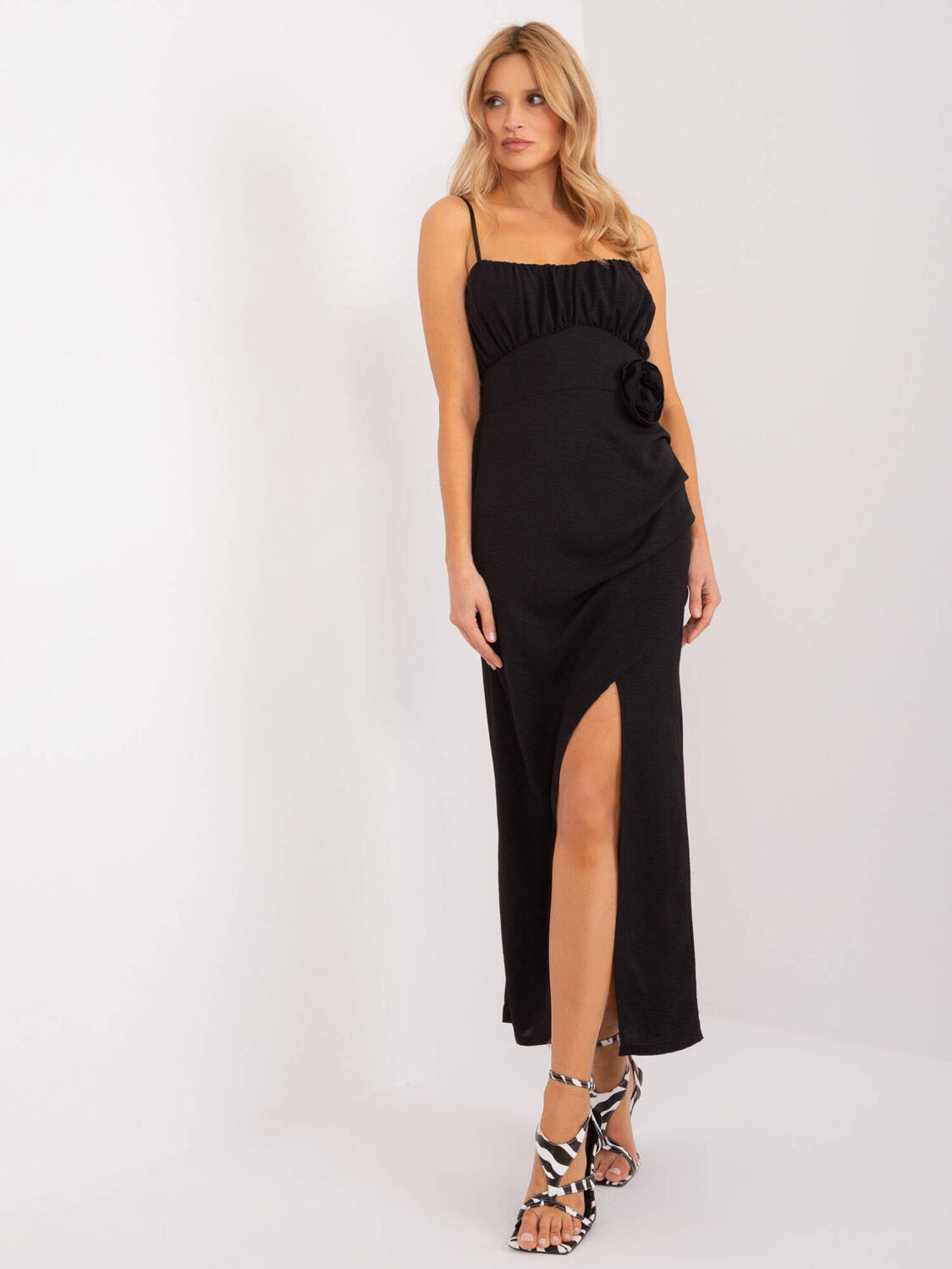 Elegantní Šaty 18992 Černá Univerzální