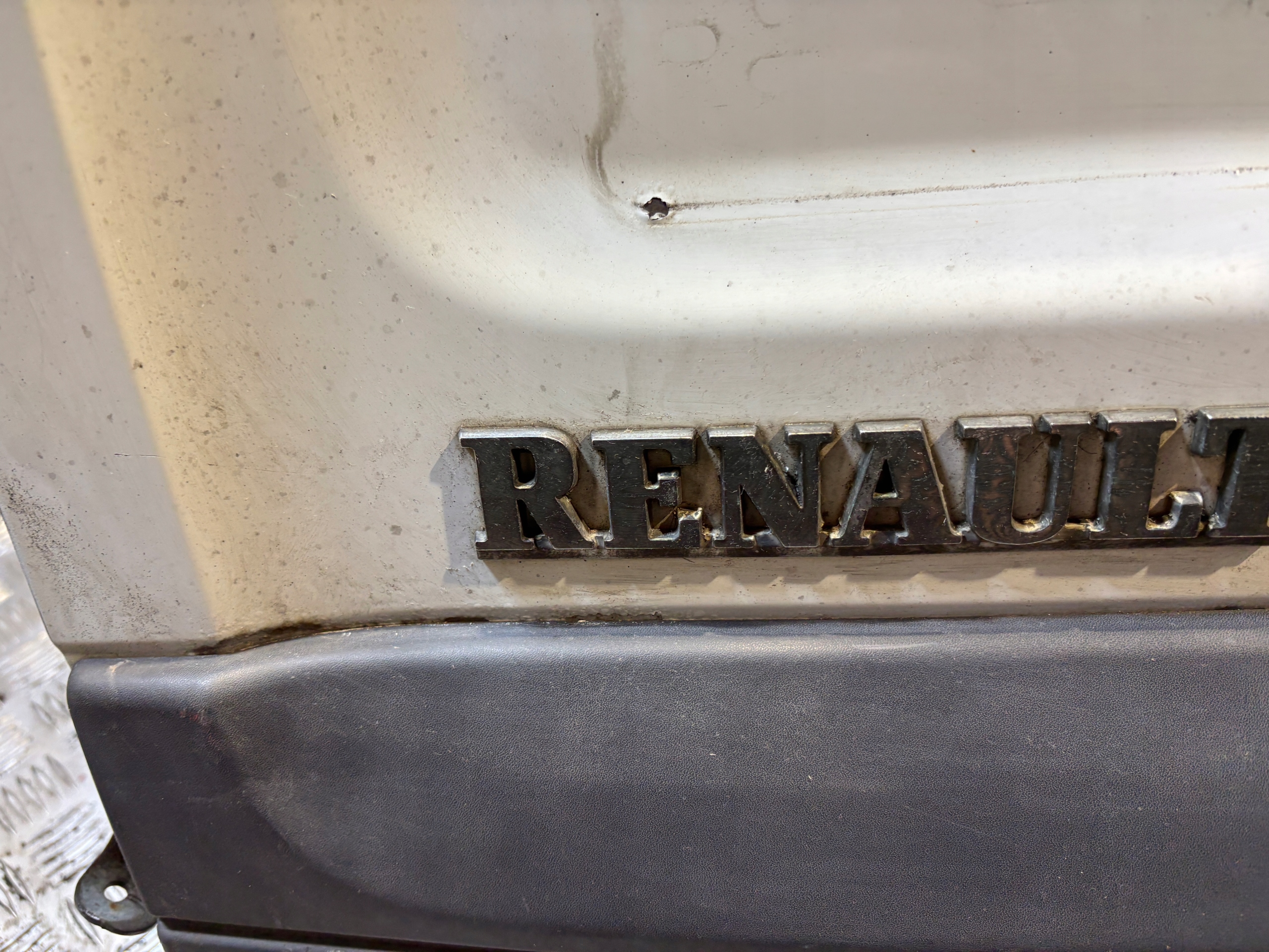 Tür links heck Renault Kangoo und lift k: 0389