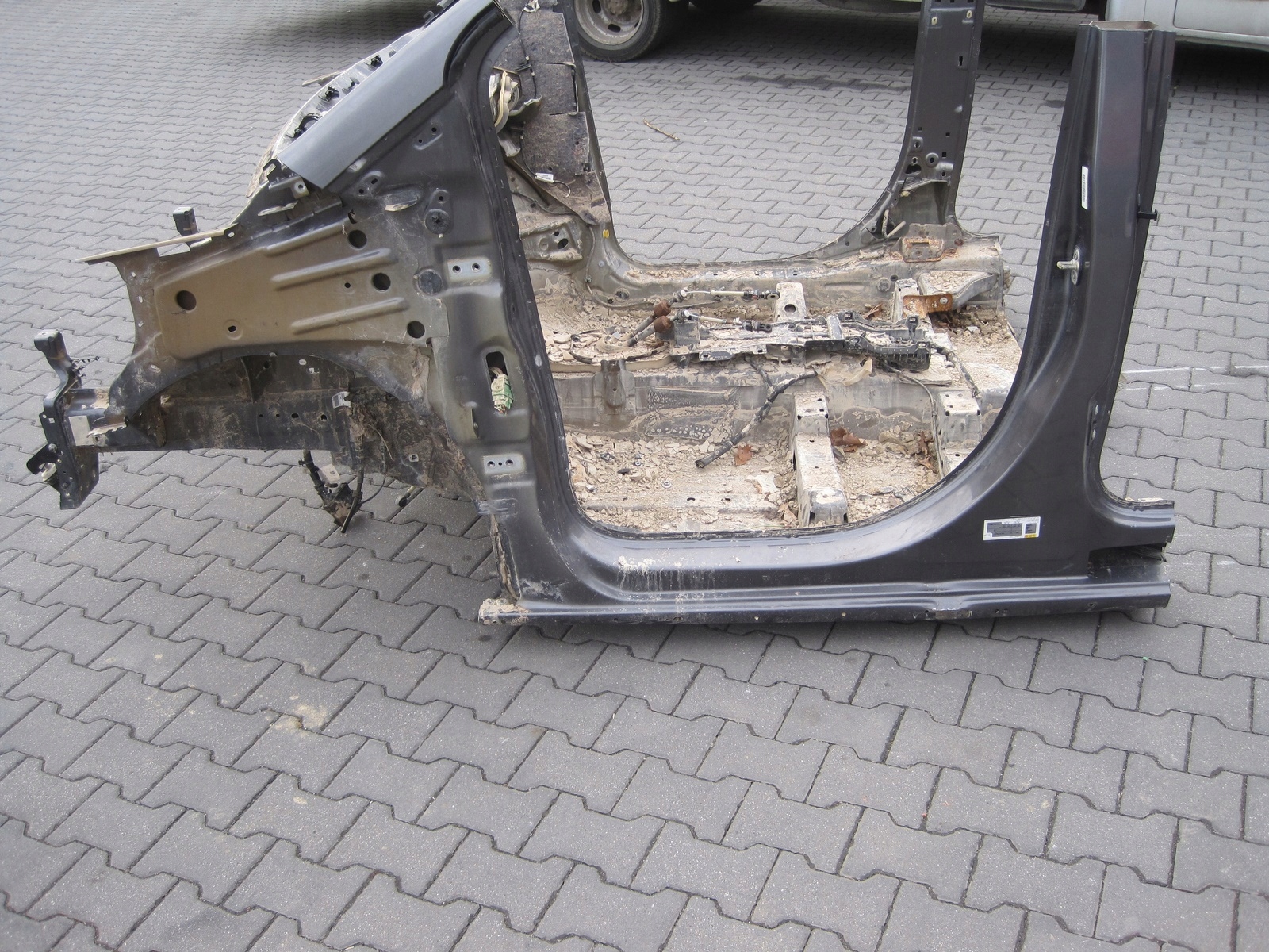 quarter left right front PEUGEOT RIFTER