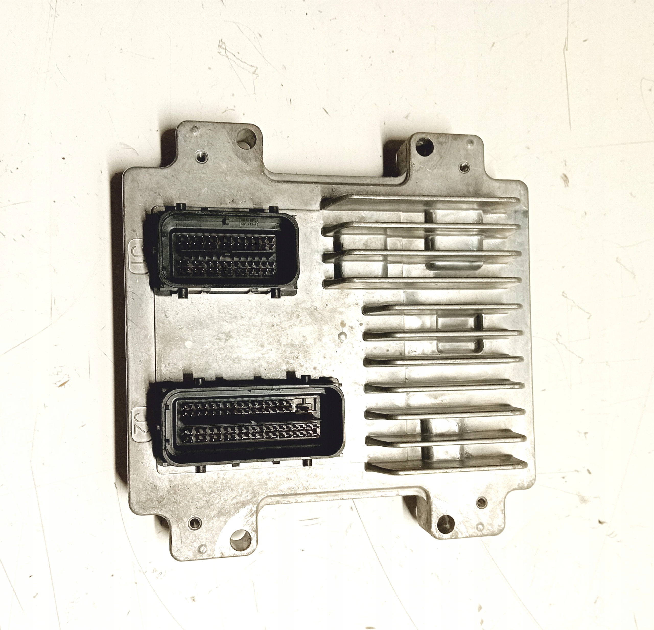 Centralina Motore OPEL MERIVA B 1.4B 12537556 AAMX