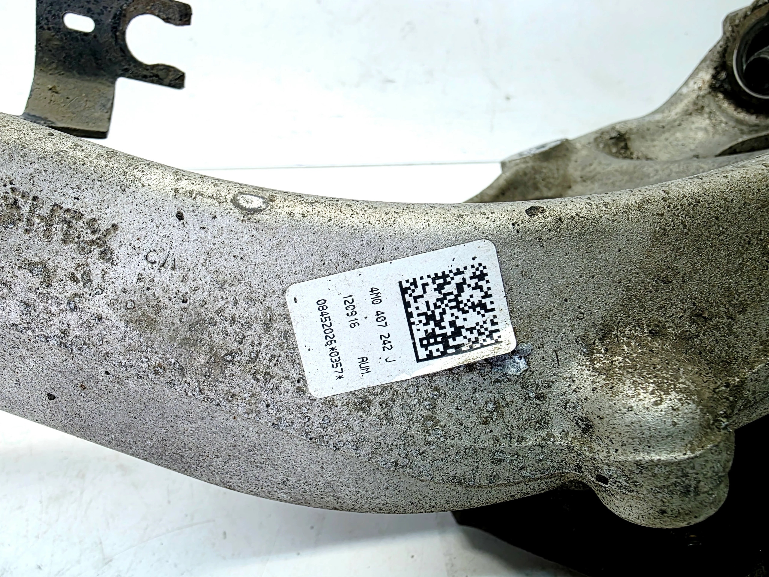 otoč čepu pravý předek AUDI Q7 4M 4M0407272J 4M0407560
