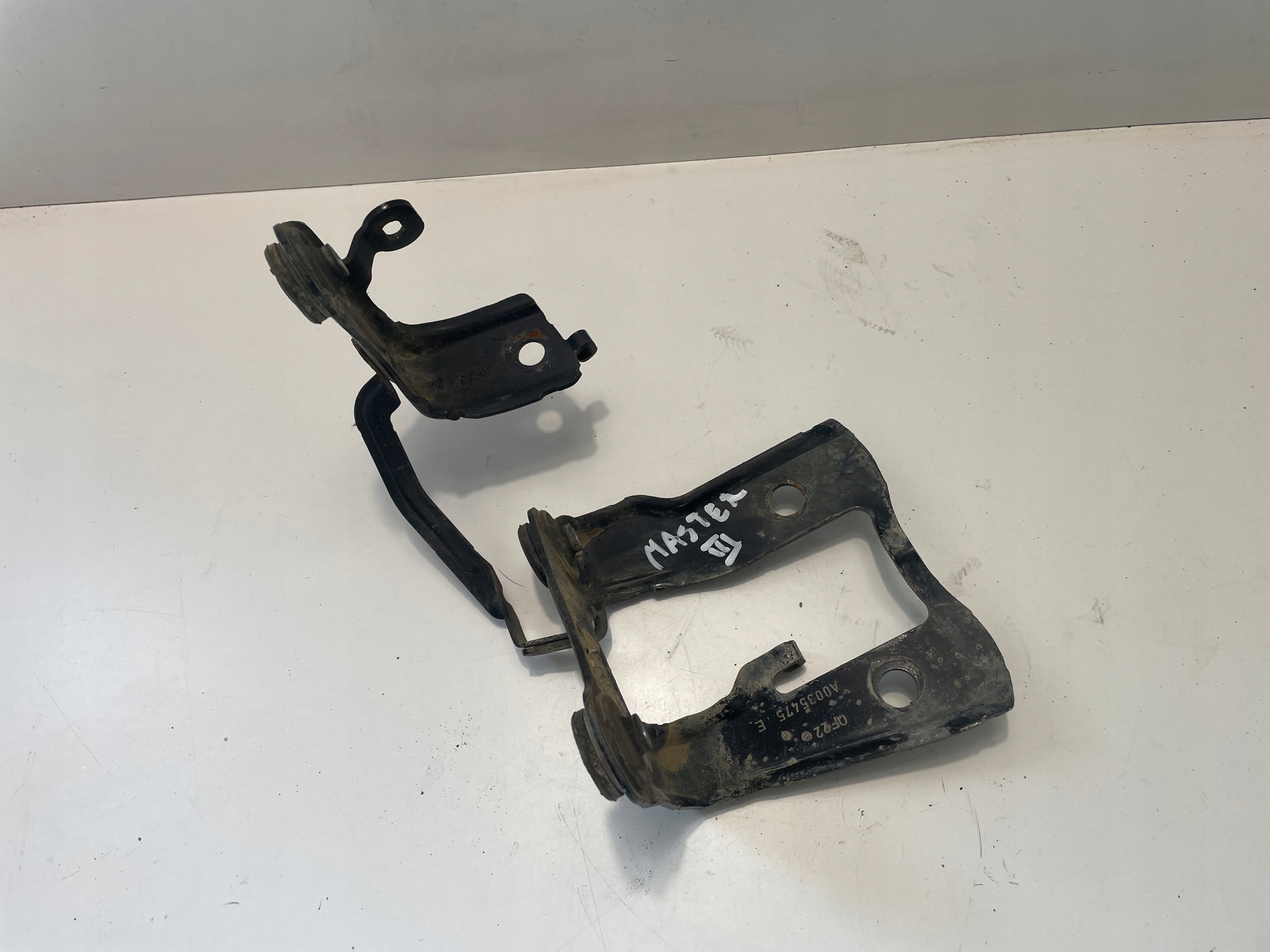 КРЕПЛЕНИЕ НАСОСА RENAULT MASTER III LIFT