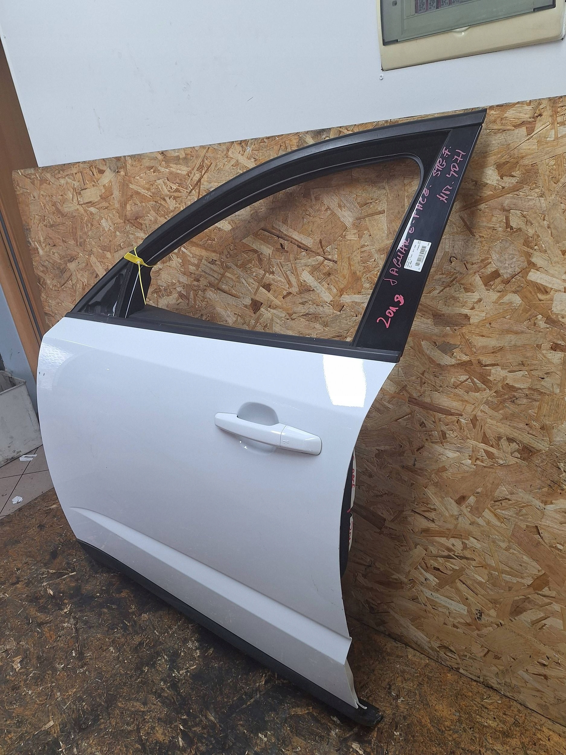 door left front JAGUAR E-PACE X540 17-24
