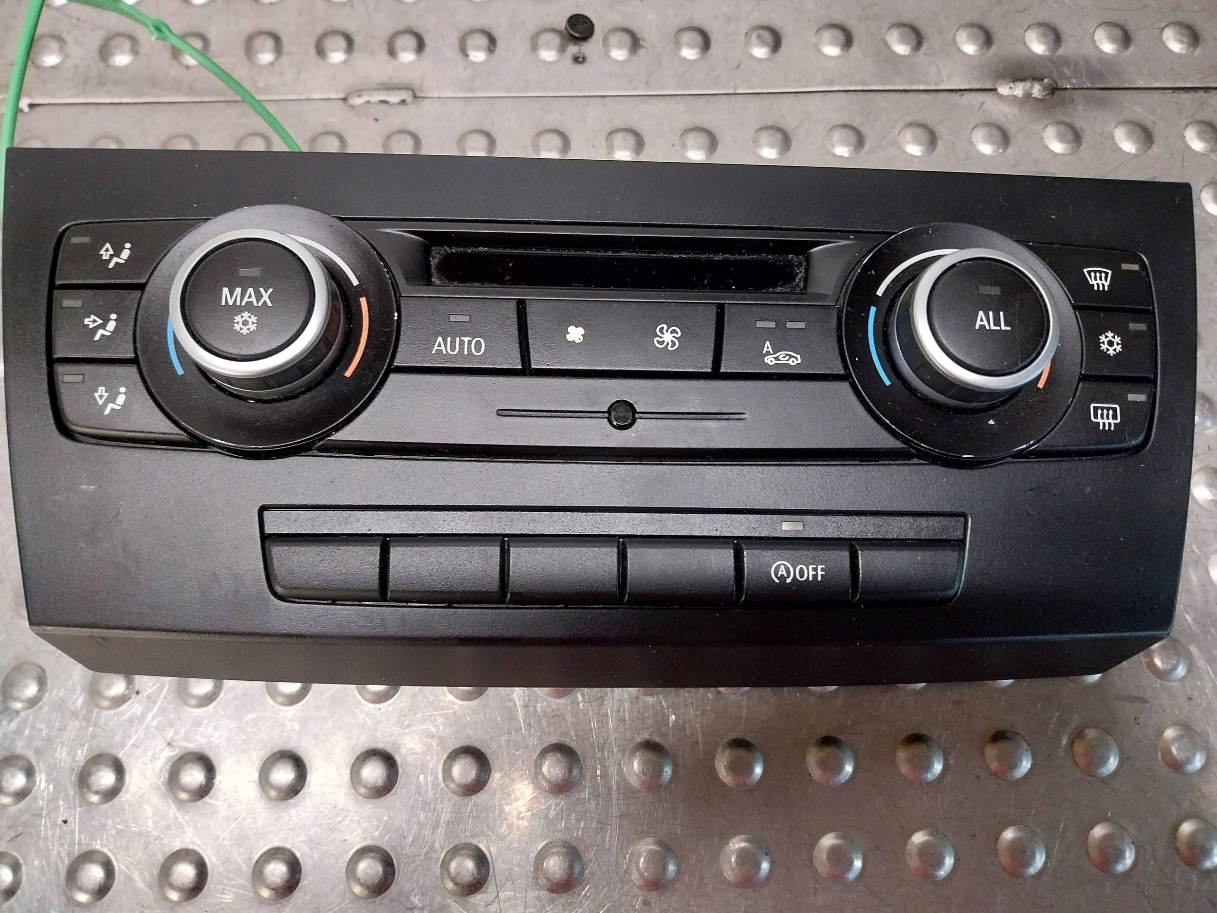 PANEL klímy klimatizácii 9224545 BMW E81 E82 E84 E87 E88 E90 E91 E92 E93