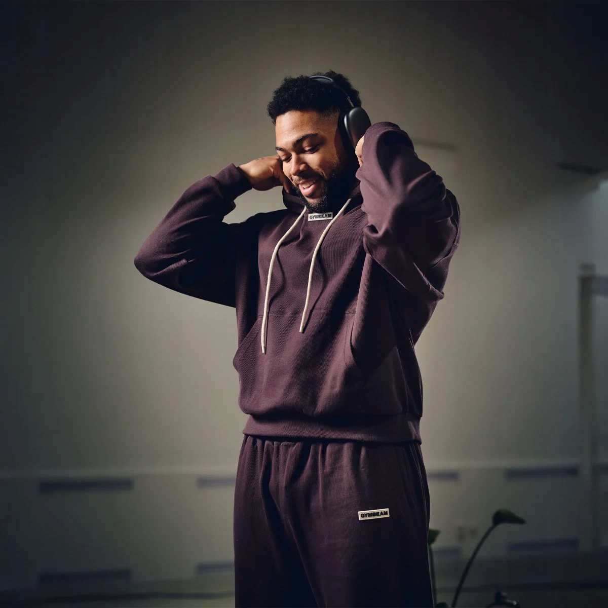 GymBeam Bluza z kapturem Aura Brown XXL