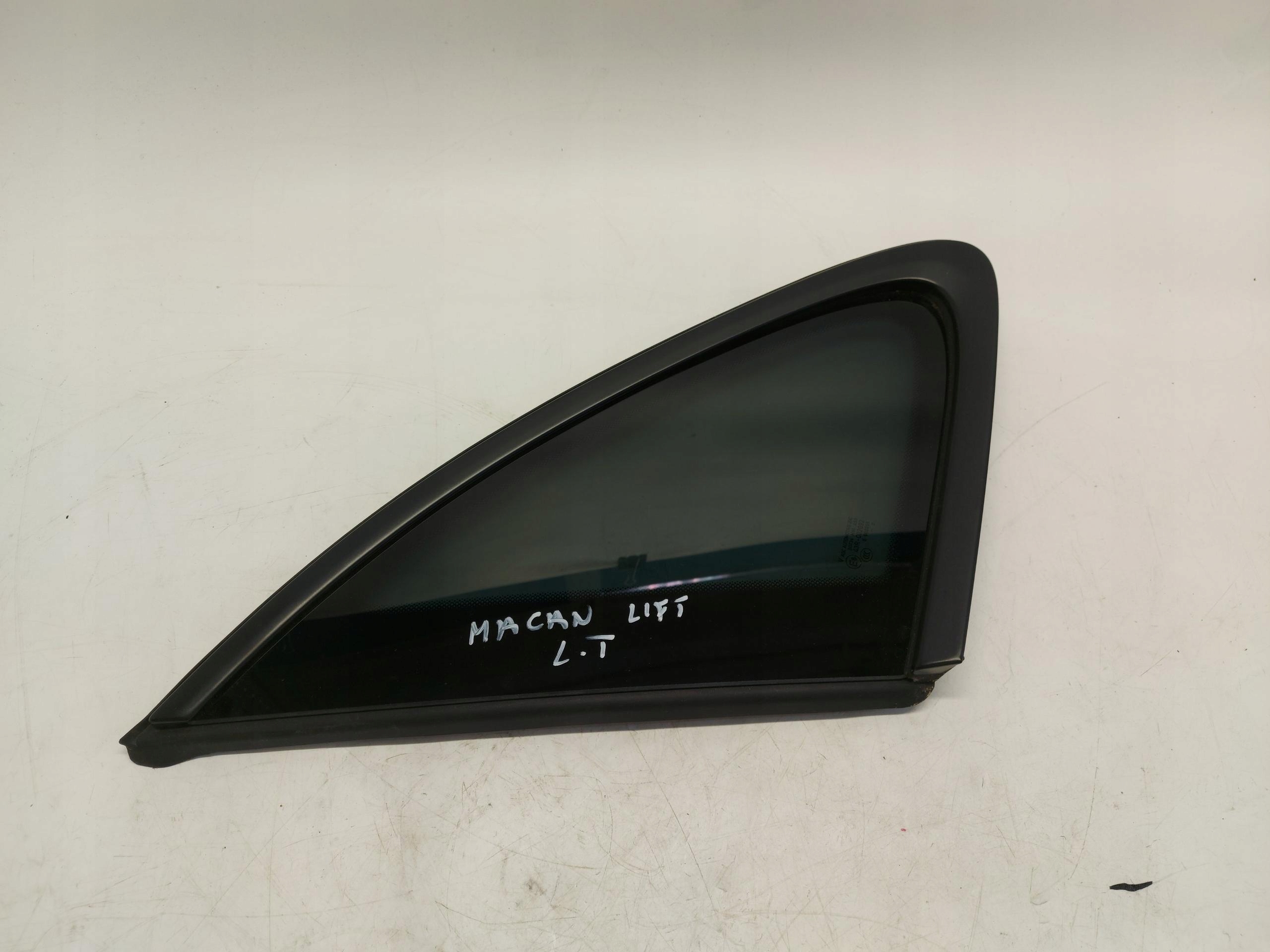 Porsche Macan II LIFT window bodywork left rear part 95B845297