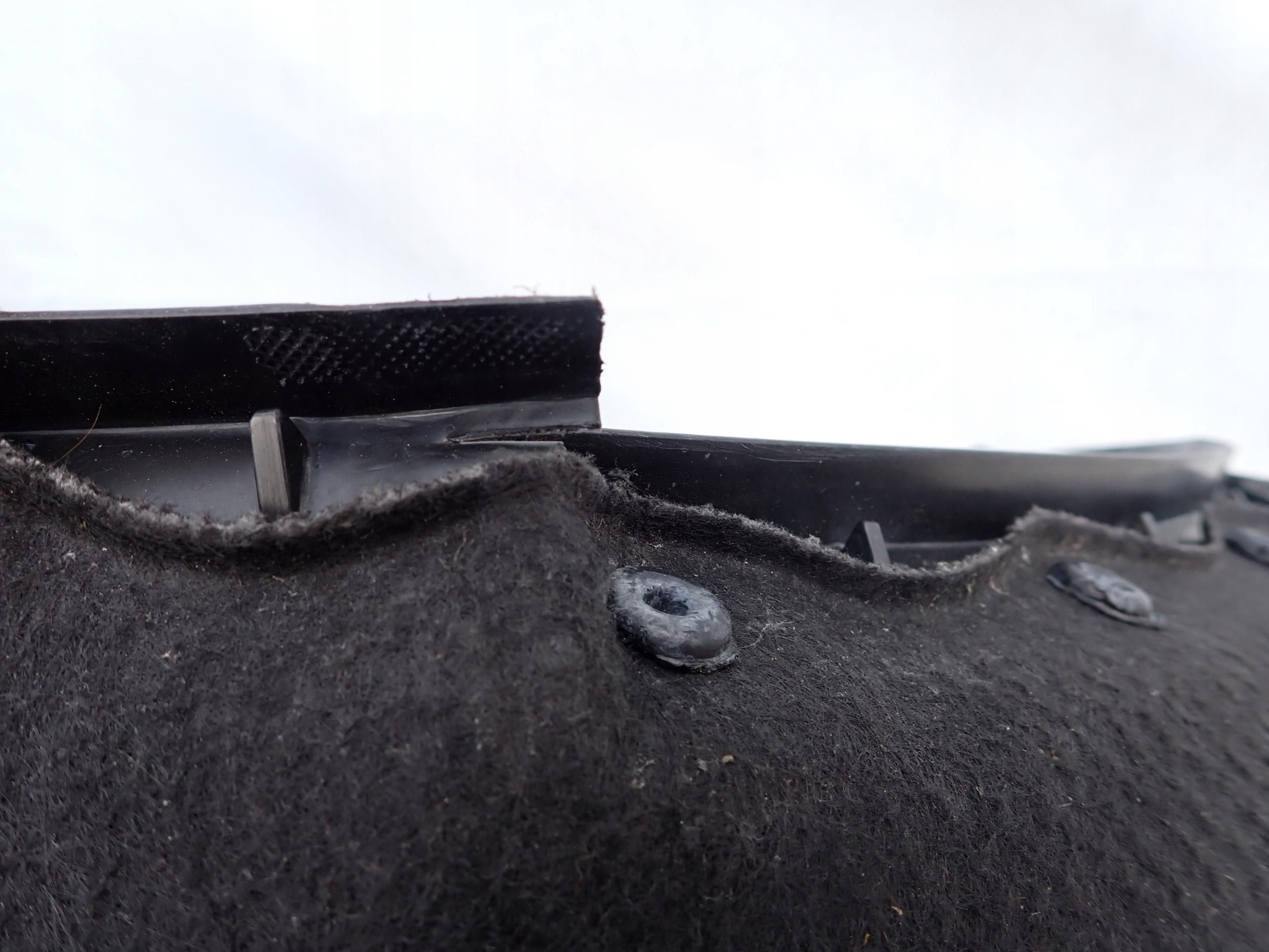 VOLVO V70 III 3 07-16 mudguard left rear part rear.