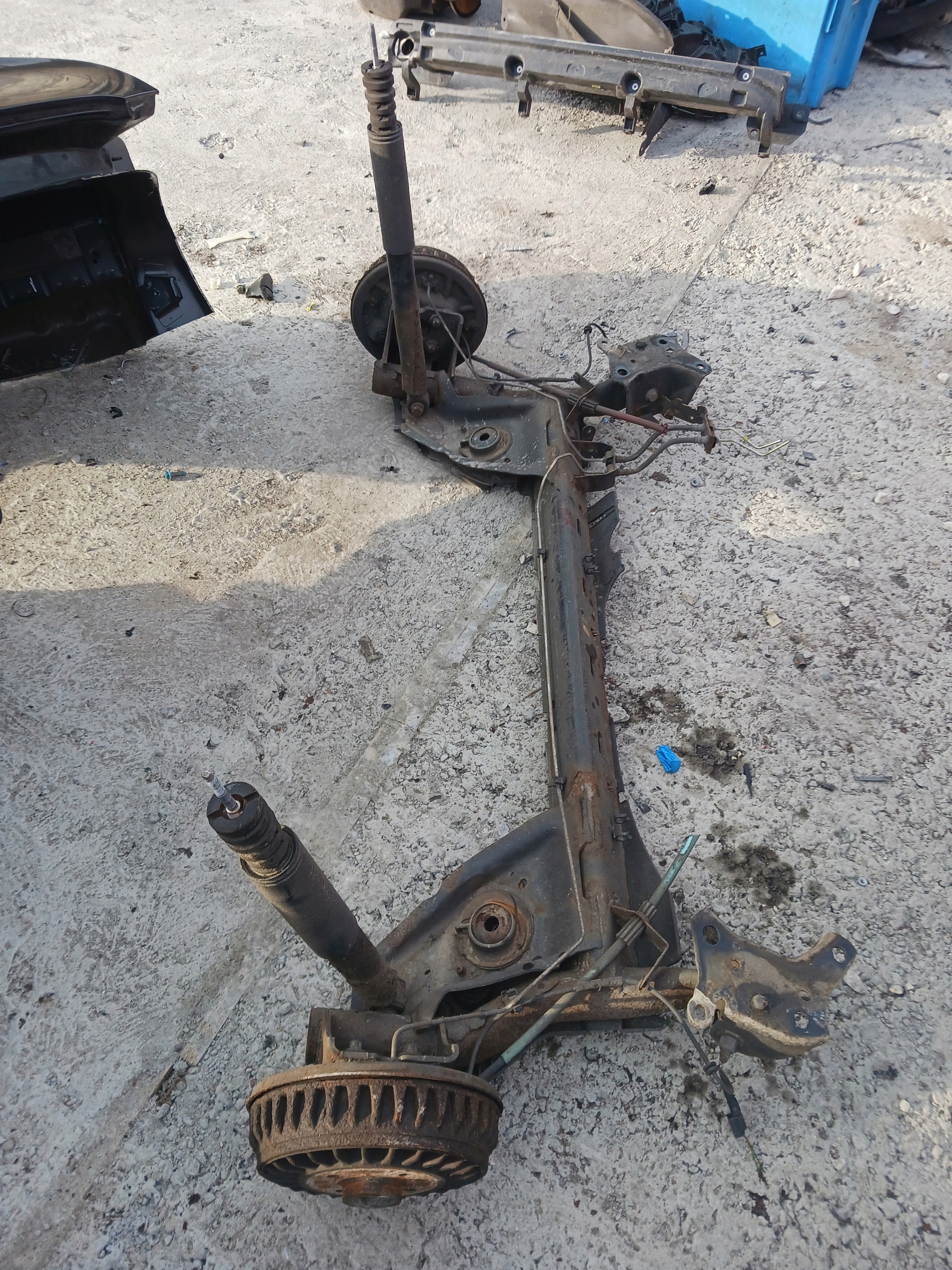 BELKA ZAWIESZENIA TYŁ RENAULT CAPTUR I 2015 ROK Numer katalogowy części BELKA TYŁ RENAULT