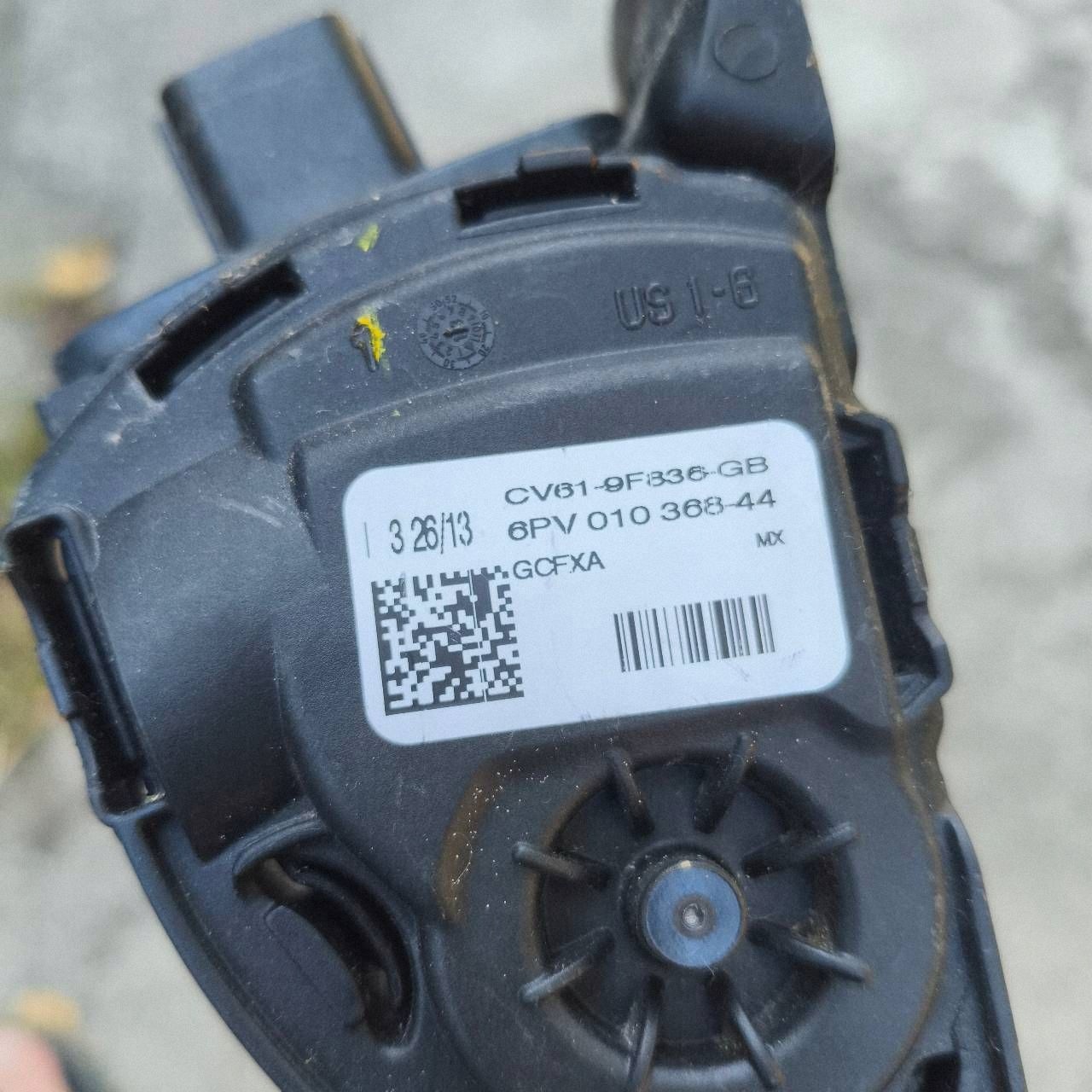 accelerator pedal Ford Kuga MK2 2.0 TDCI II 2014