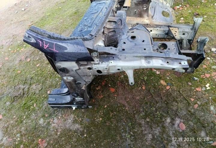 quarter bodywork front side right Renault Talisman