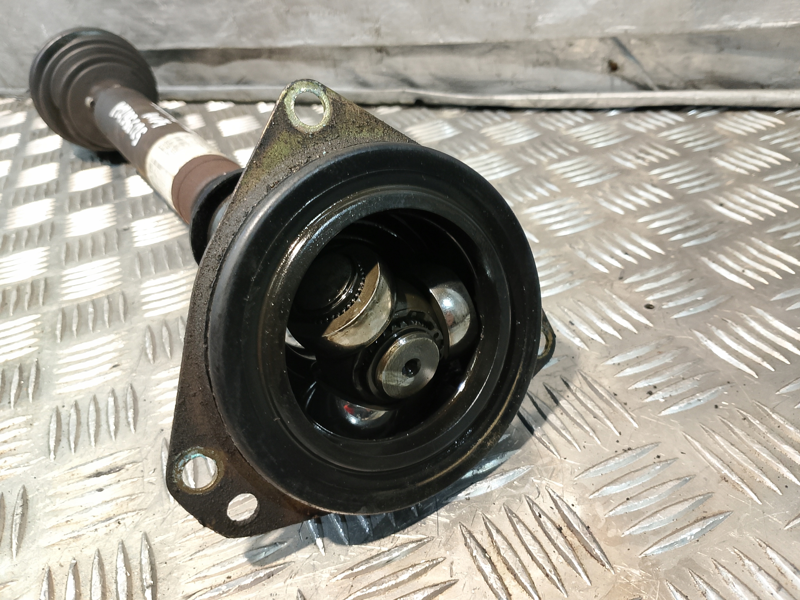semi-axis left short. RENAULT LAGUNA II 1.9 DCI 8200470129