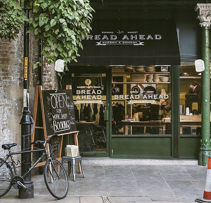 Kolumna zewnętrzna/ wew 100V 40W biała EAN (GTIN) 8715693310337