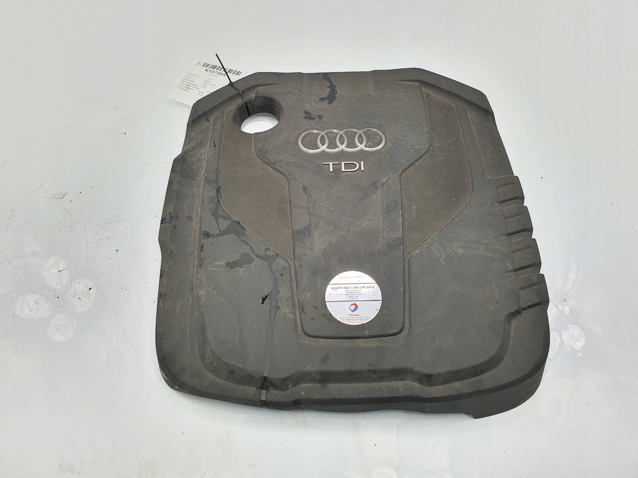 fedél a motrot AUDI A6 C7 LIFT