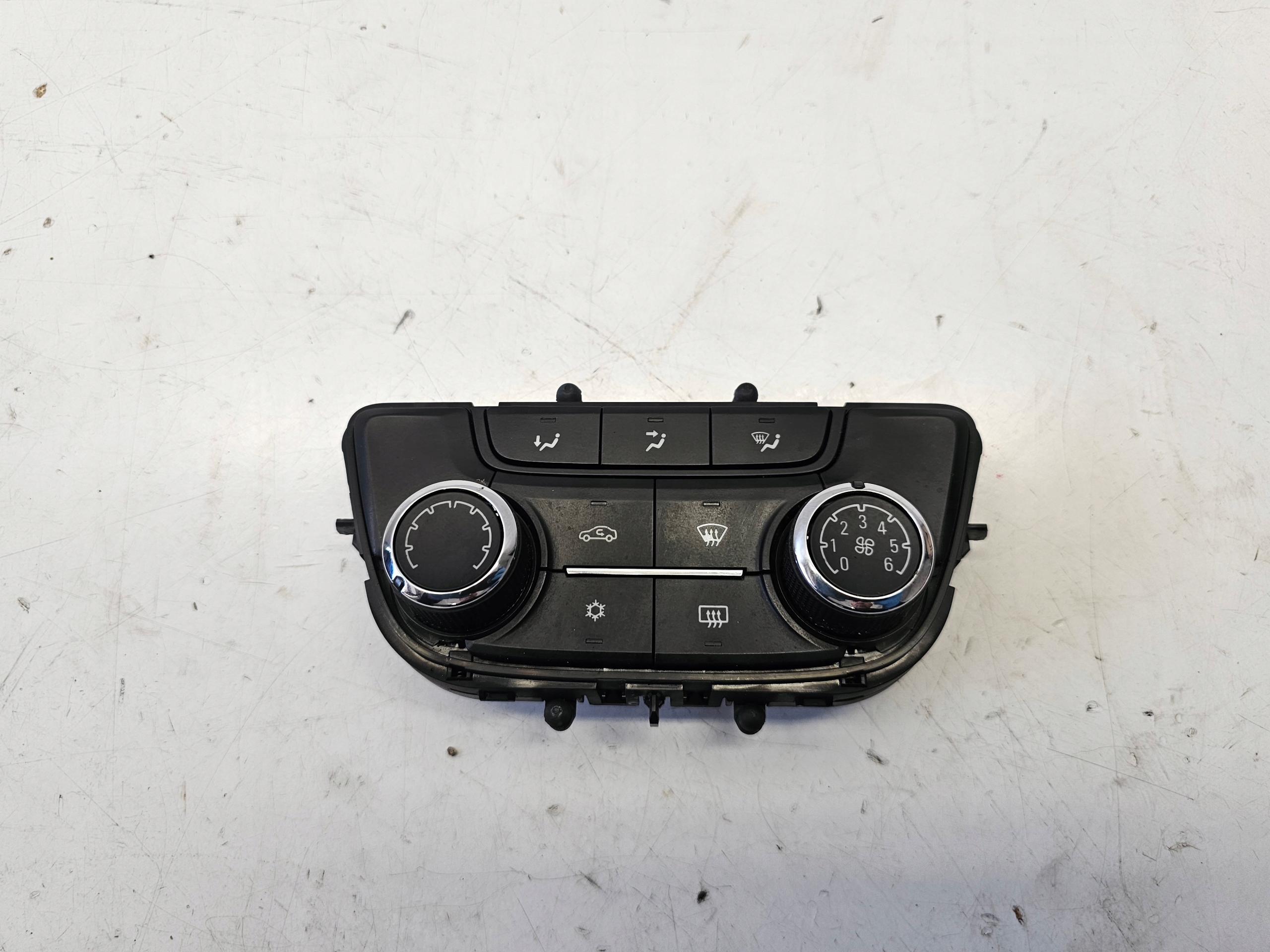 OPEL ZAFIRA C Unite commande clima PRZYCISKI Bouches buses 13474051