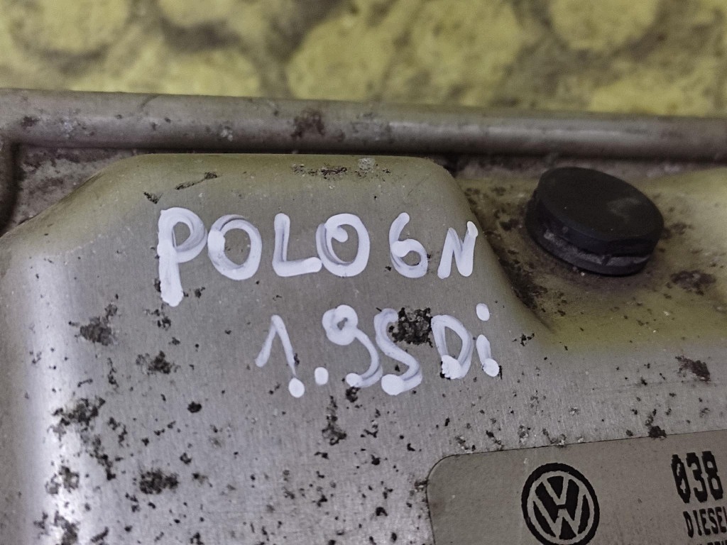 VW POLO bedienteil des motors 0281010109