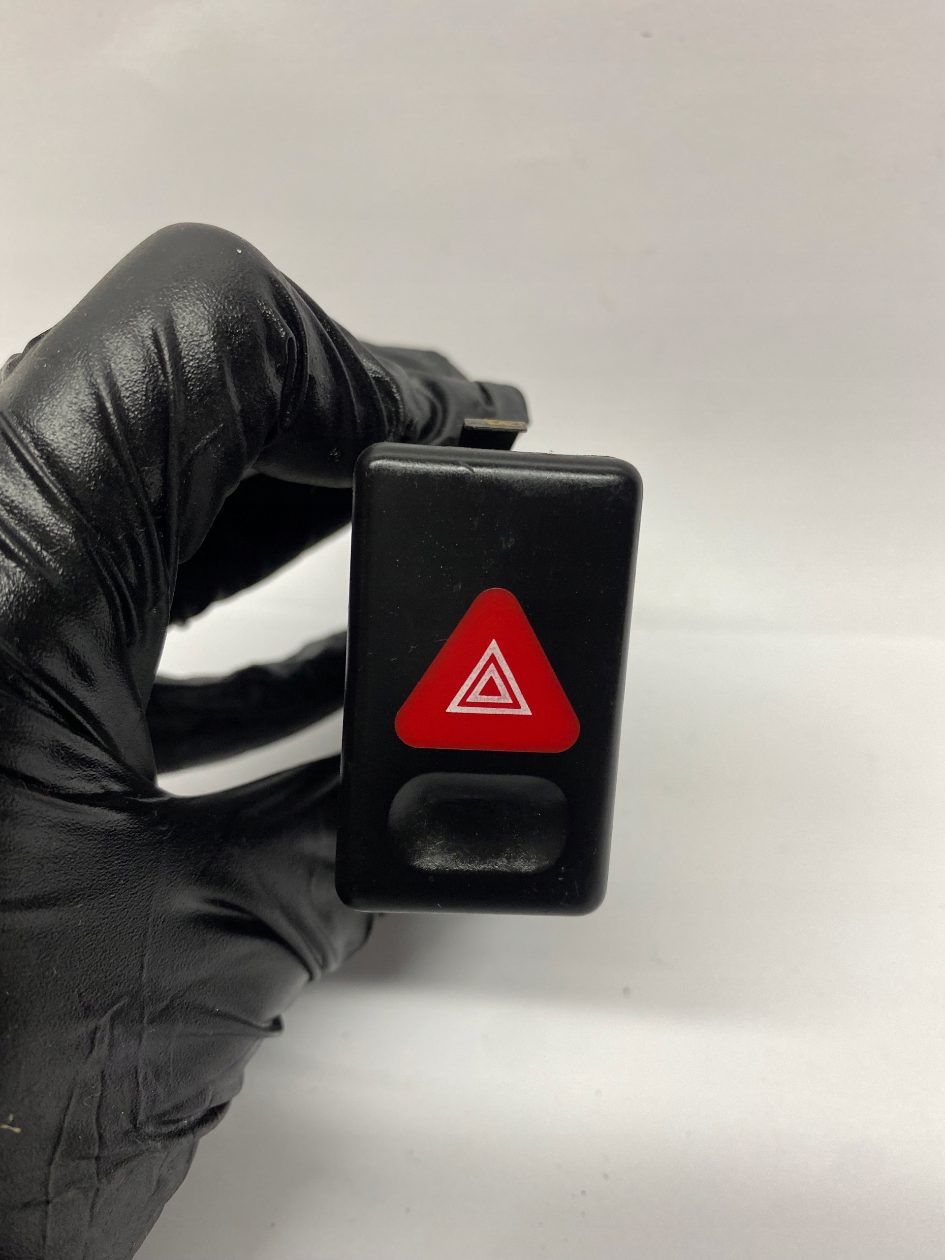 light switch of warning lights FORD GALAXY MK1 LIFT 7M5953235A