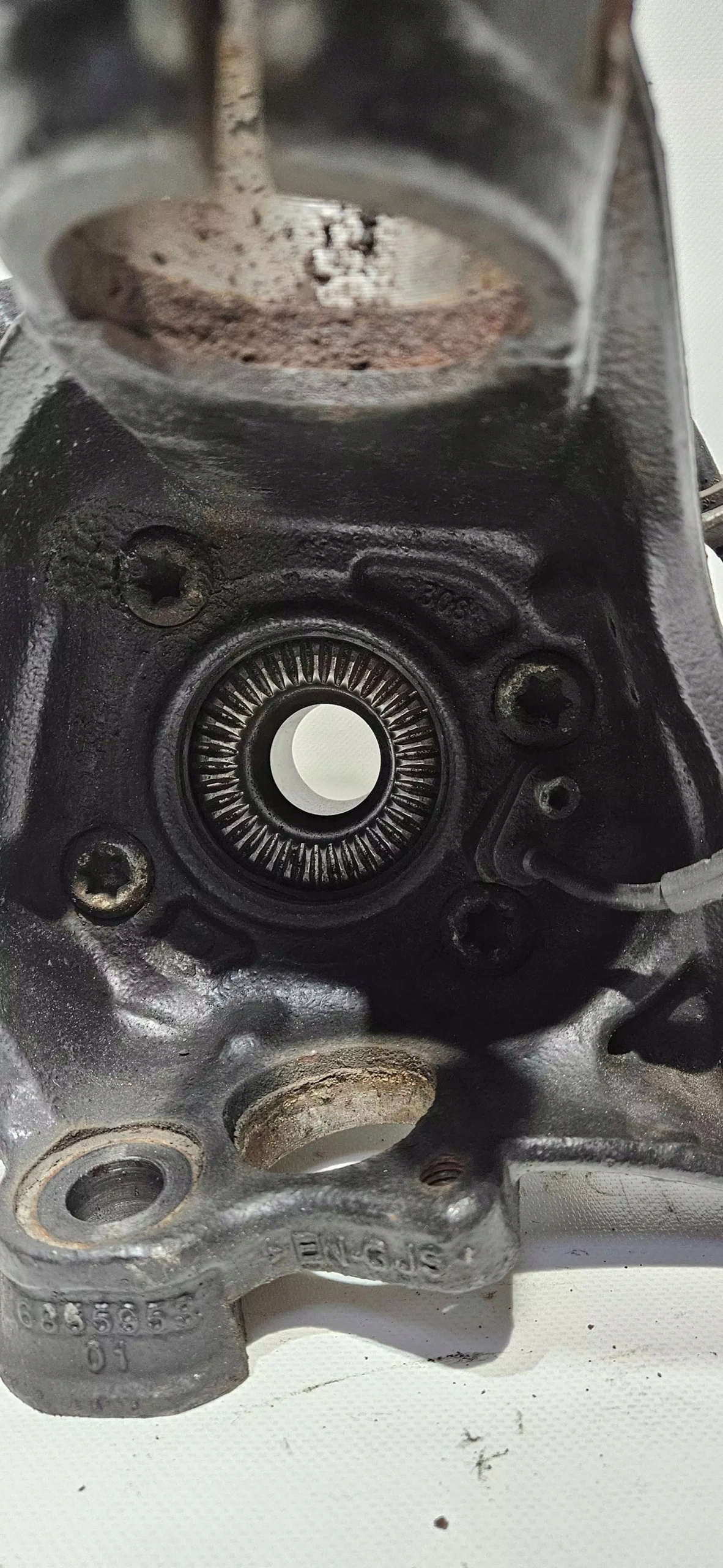 otoč čepu levý předek BMW X4 F26 14-18 3.0D
