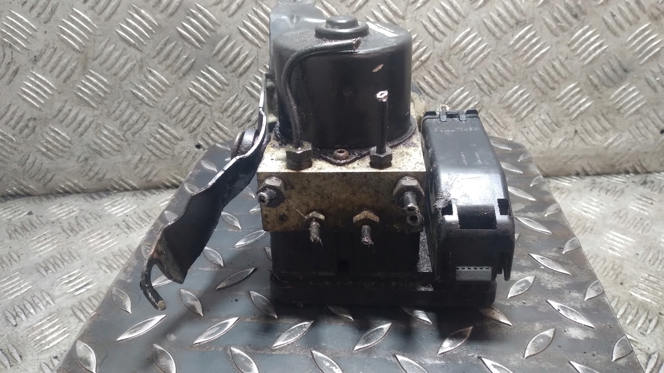 pumpa ABS MAZDA 2 D357-437A0-F