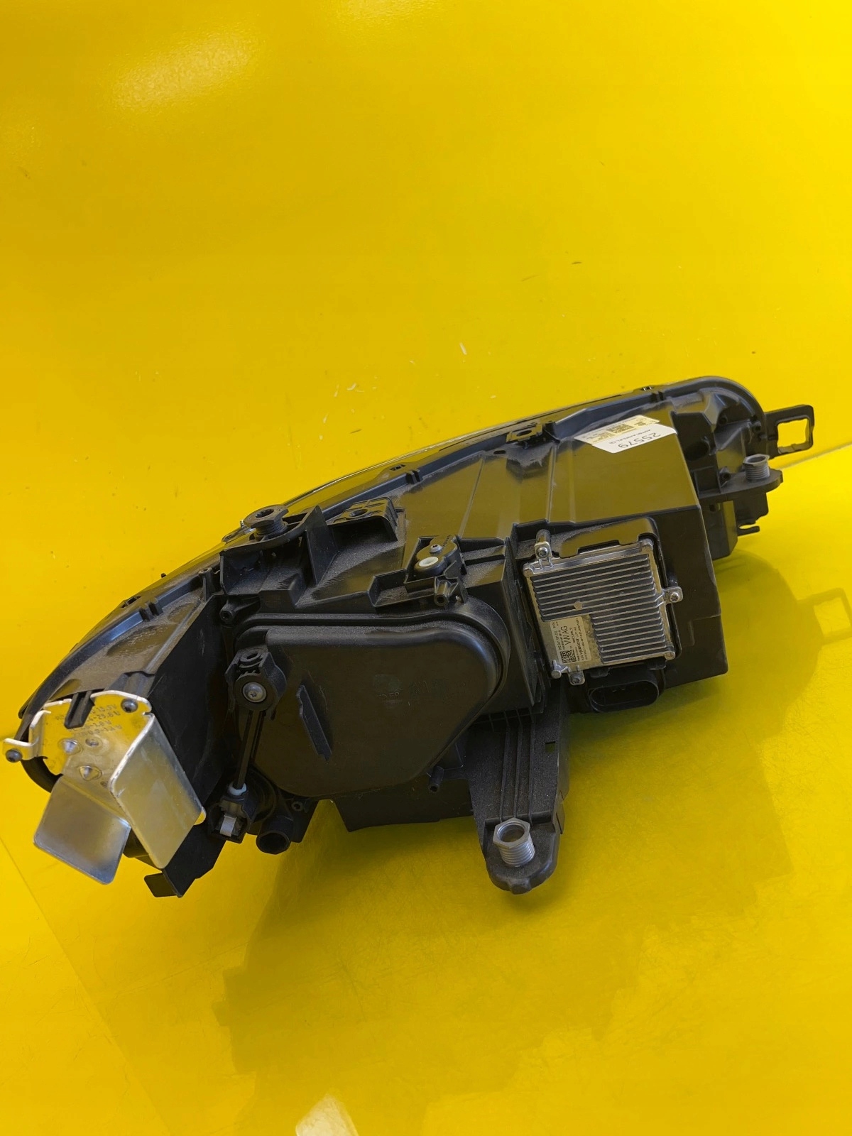 light left VW Passat B9 Full Led 3J1941005