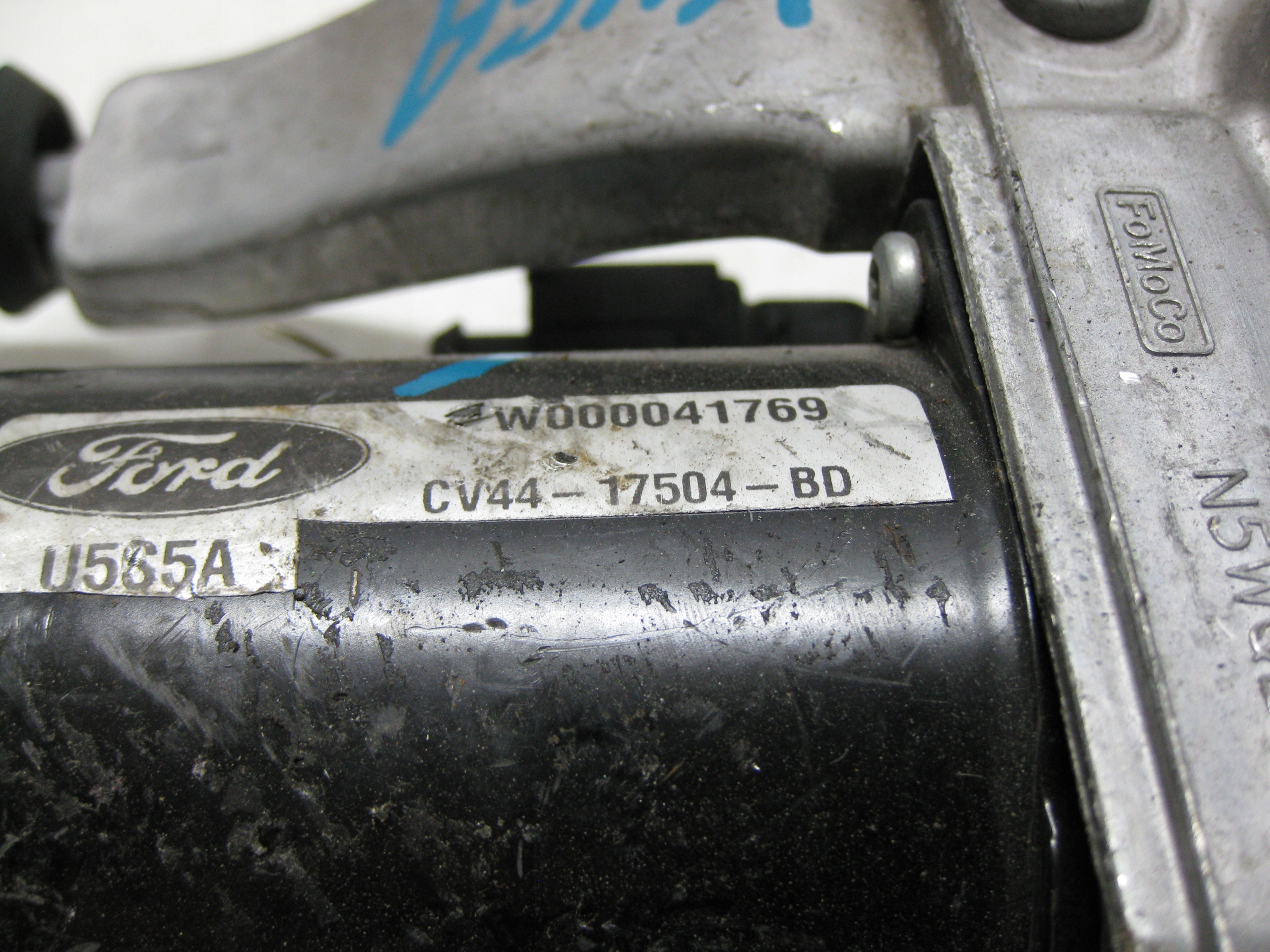 FORD KUGA Gestänge Motor Wischer links W000041769