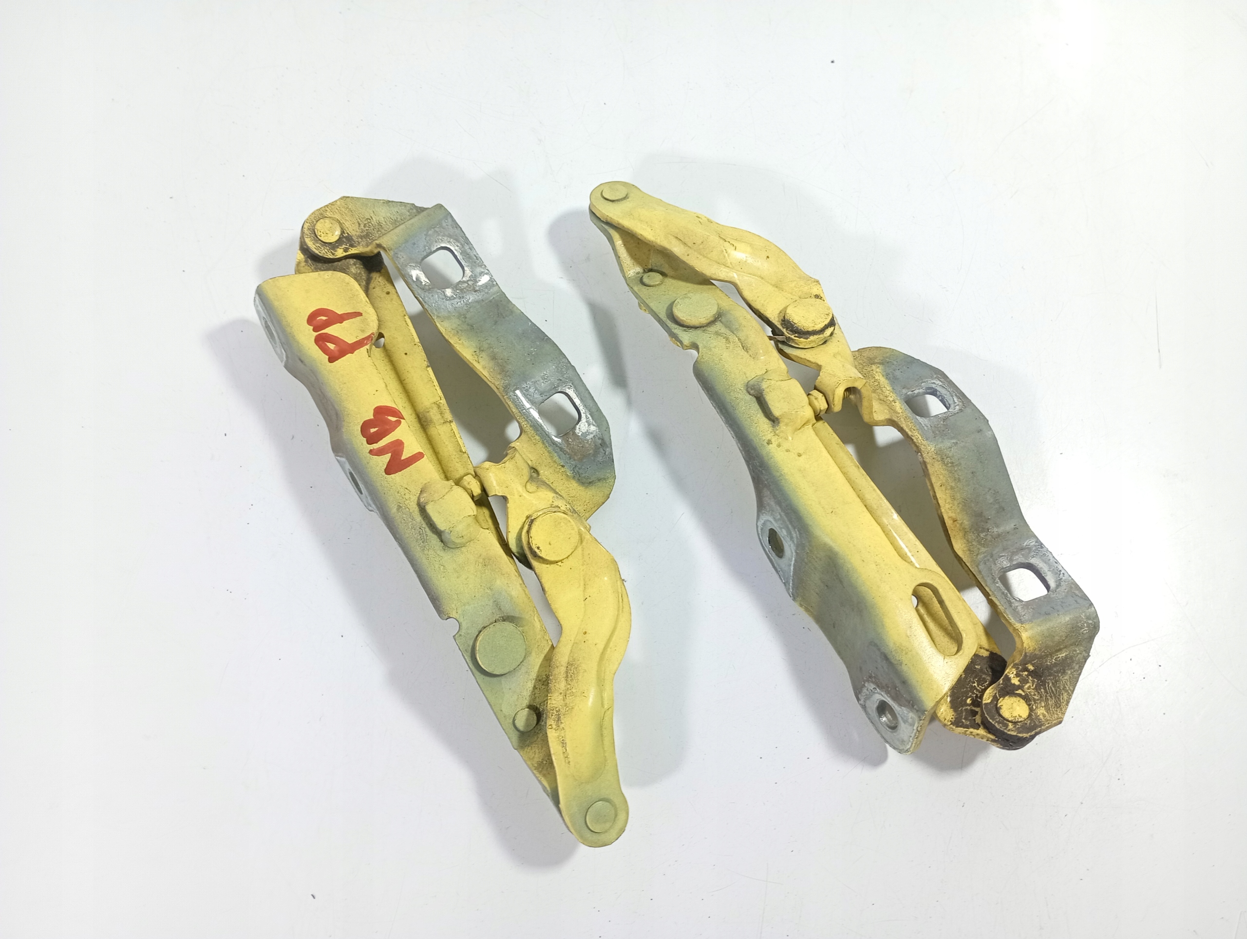 bonnet hinges front VW NEW BEETLE 98 -10