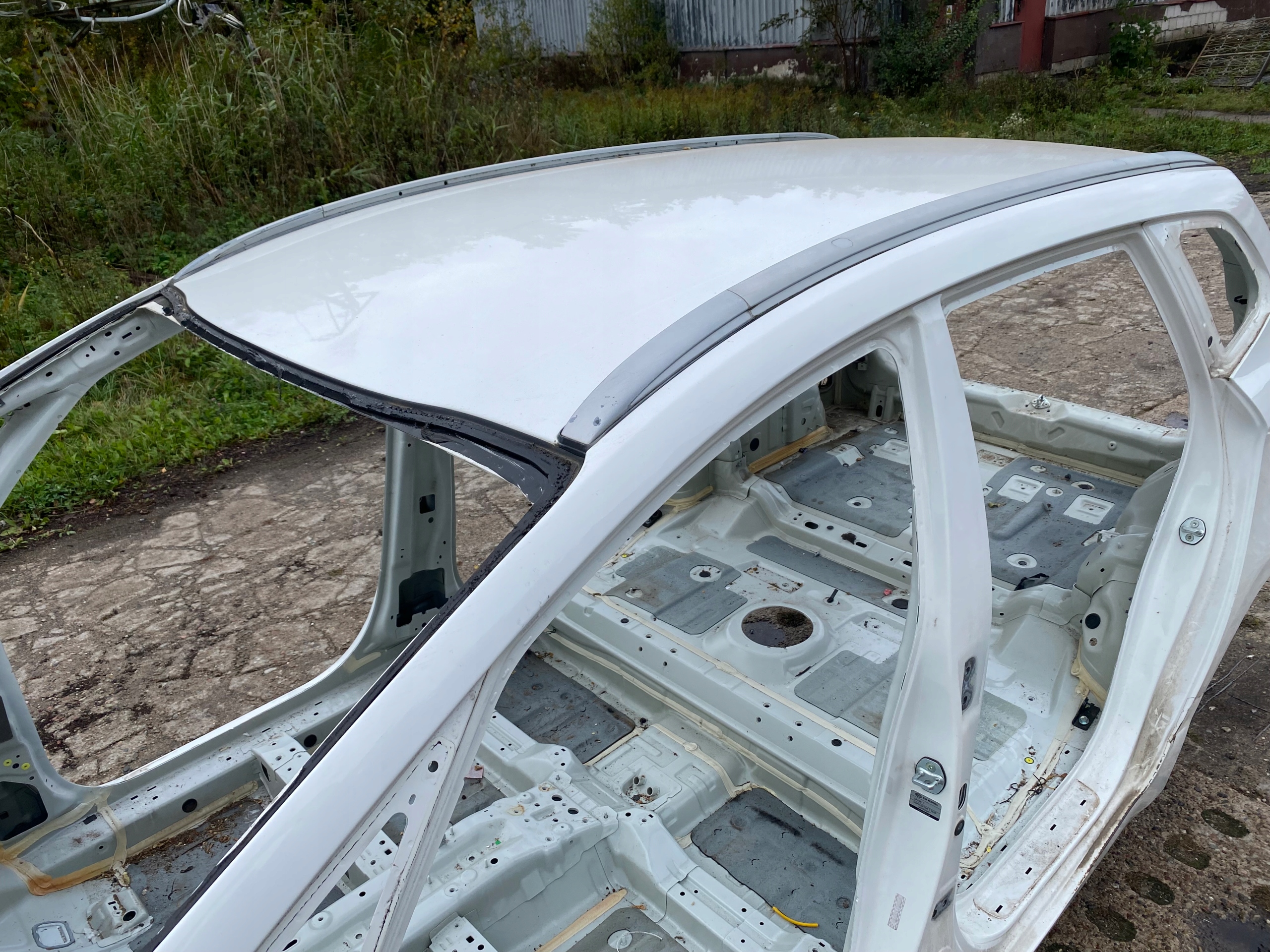 KIA CARENS IV dach BIALY 1D 13-18