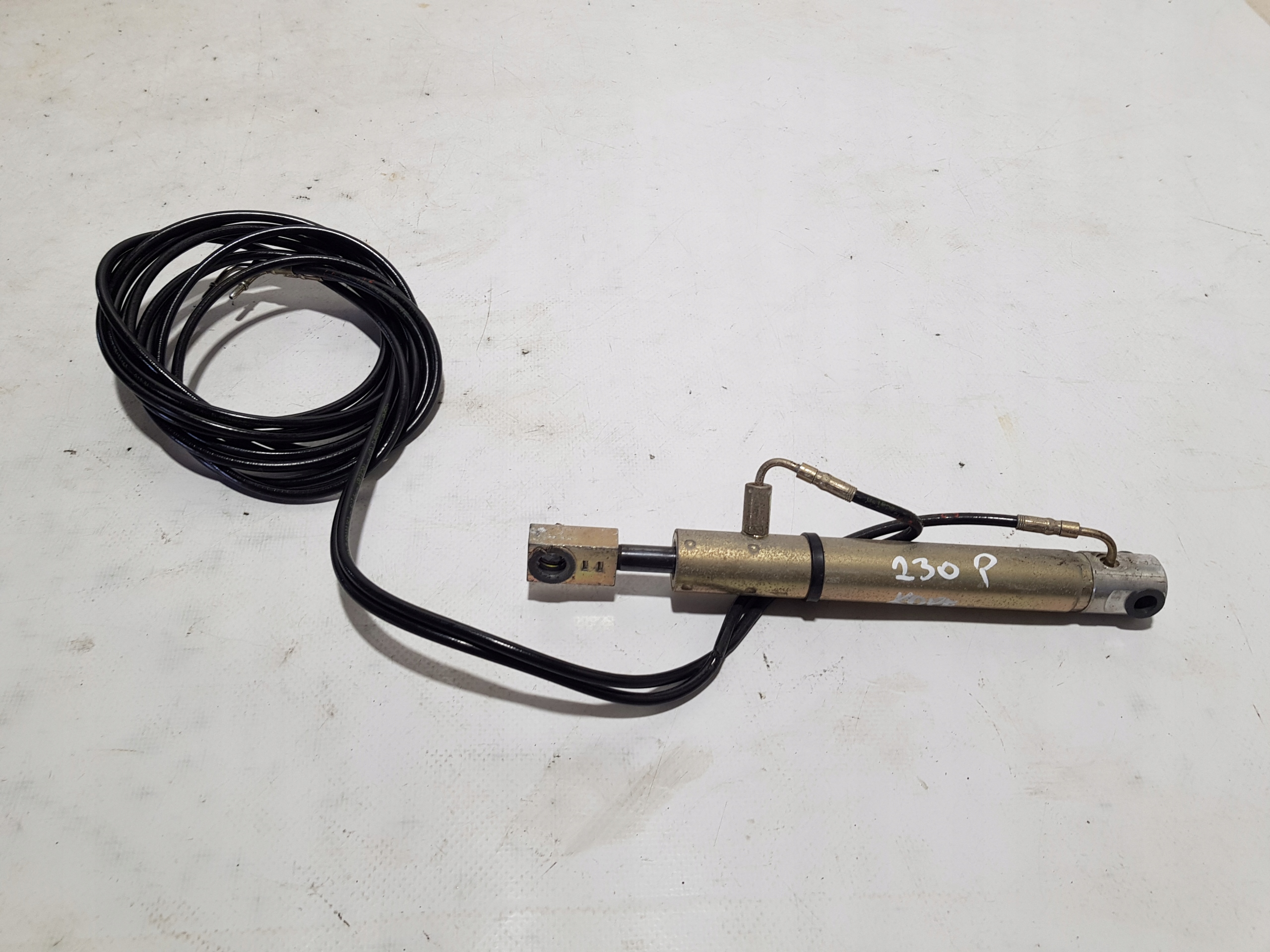 MERCEDES SL R230 W230 damper roofs right 52 42