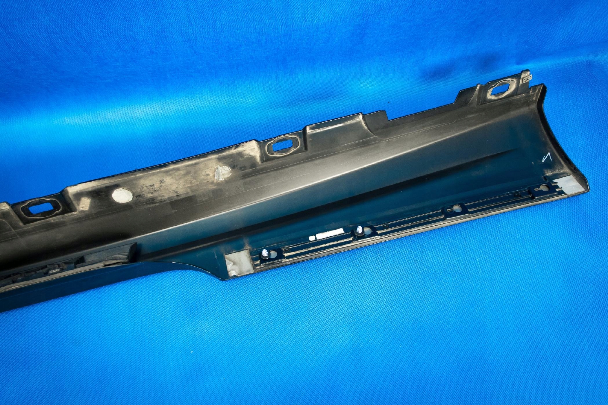 cap threshold Audi A5 8W6 8W6853859