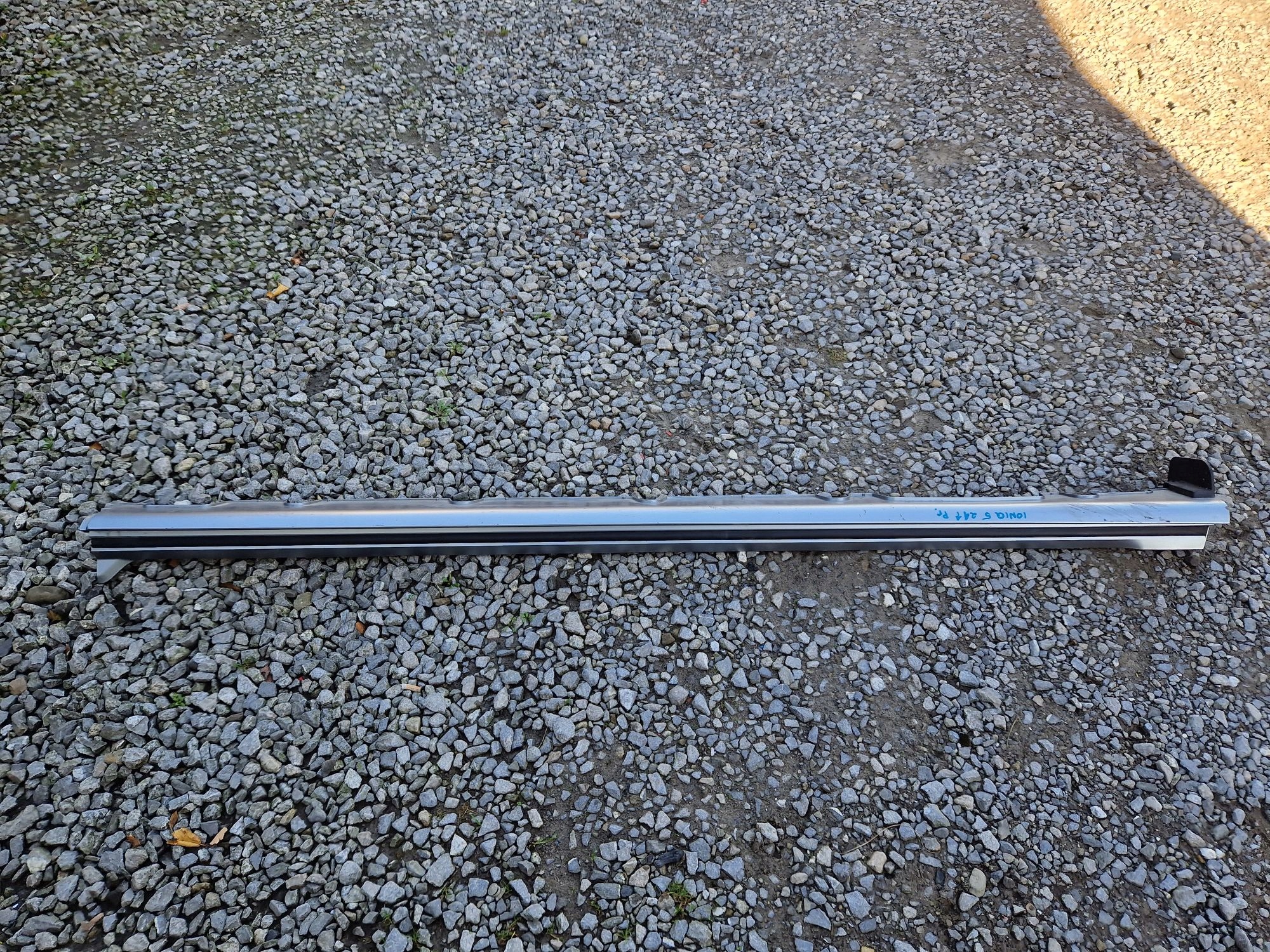 moulding threshold threshold right HYUNDAI IONIQ 5 2012R