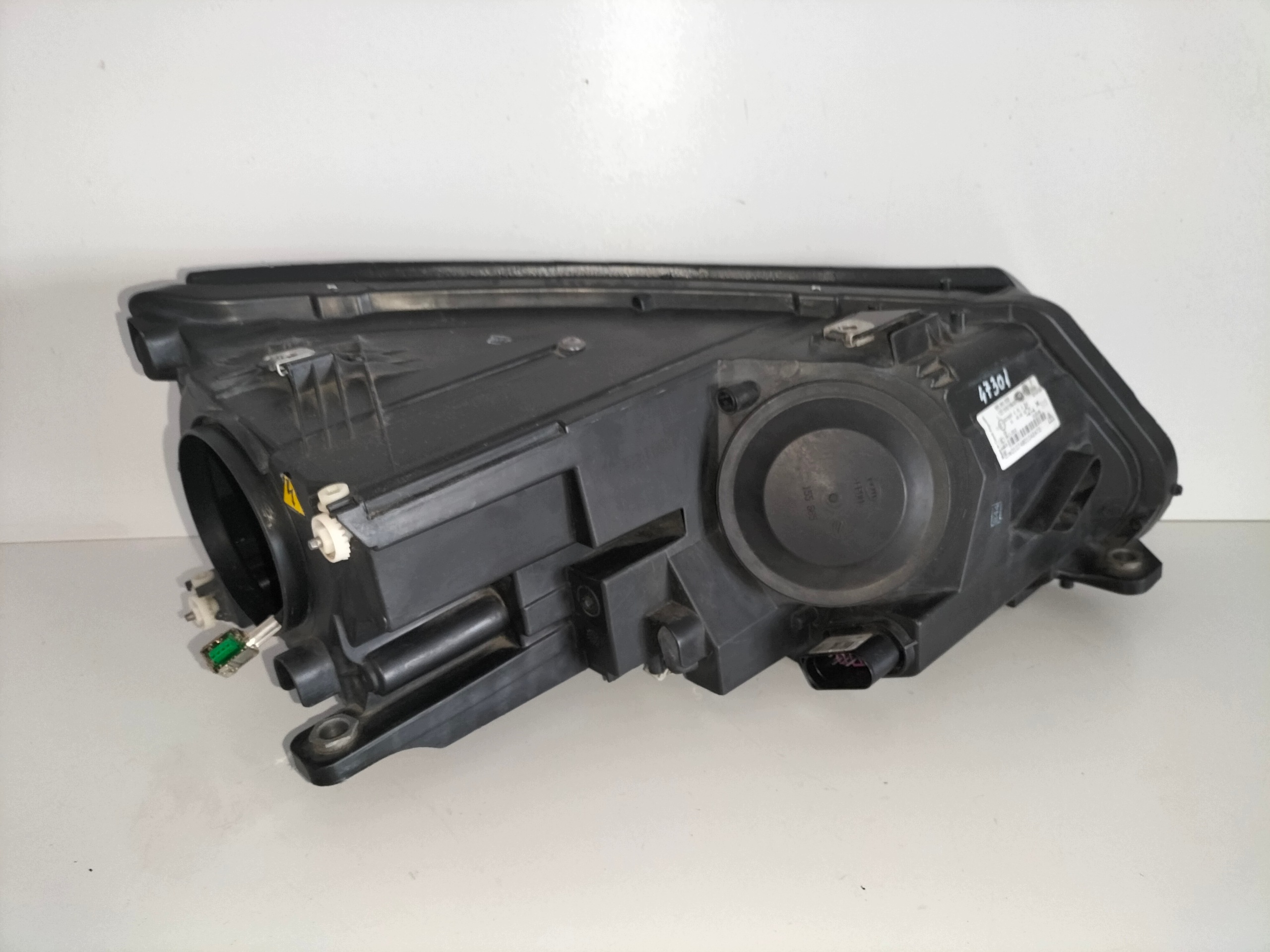 light front reflektor left VW TIGUAN and LIFT 11-16 XENON