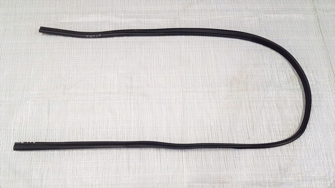 USZCZELKA KAROSERYJNA DRZWI TYŁ FORD KUGA MK1