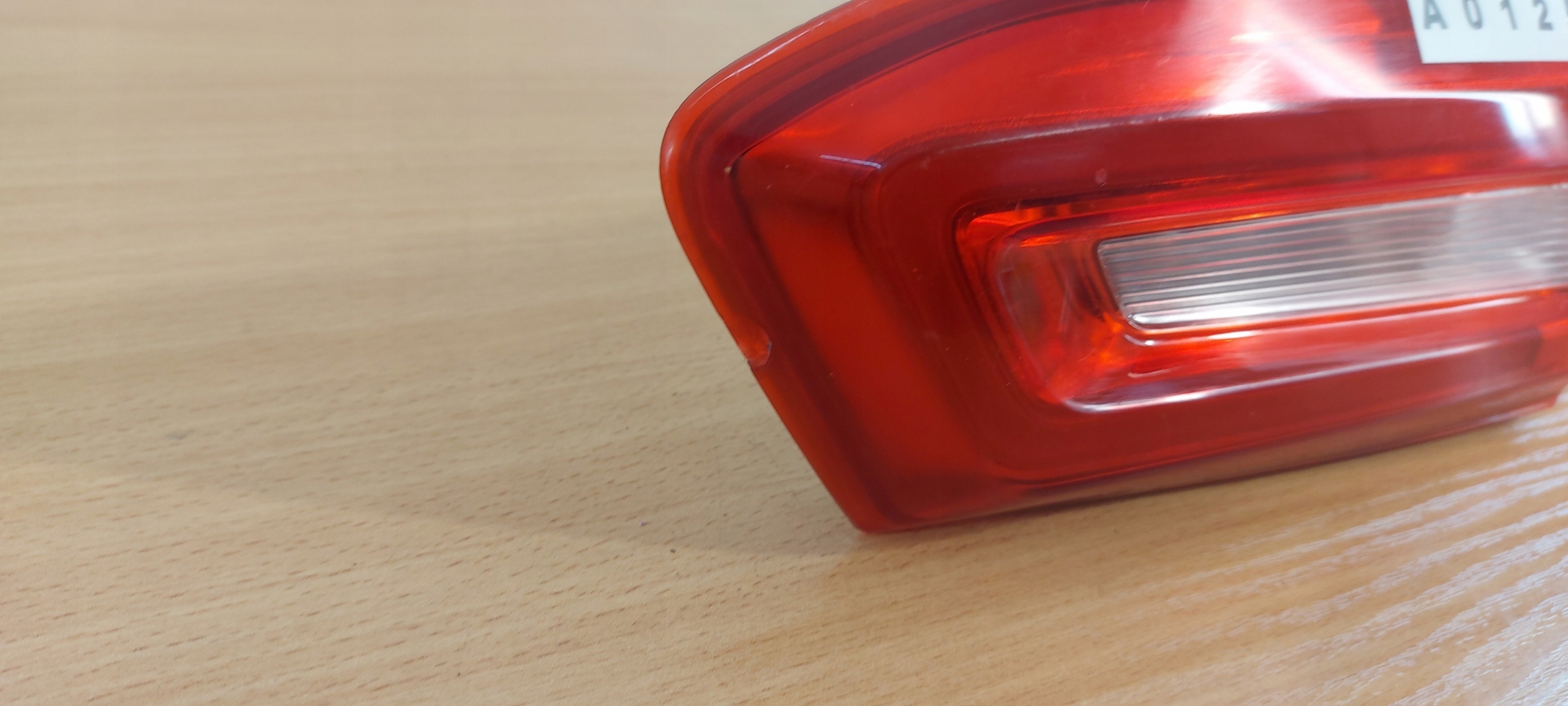 FORD FOCUS MK4 4 IV BERLINE DROIT FEUX PHARE DU CAPOT LED
