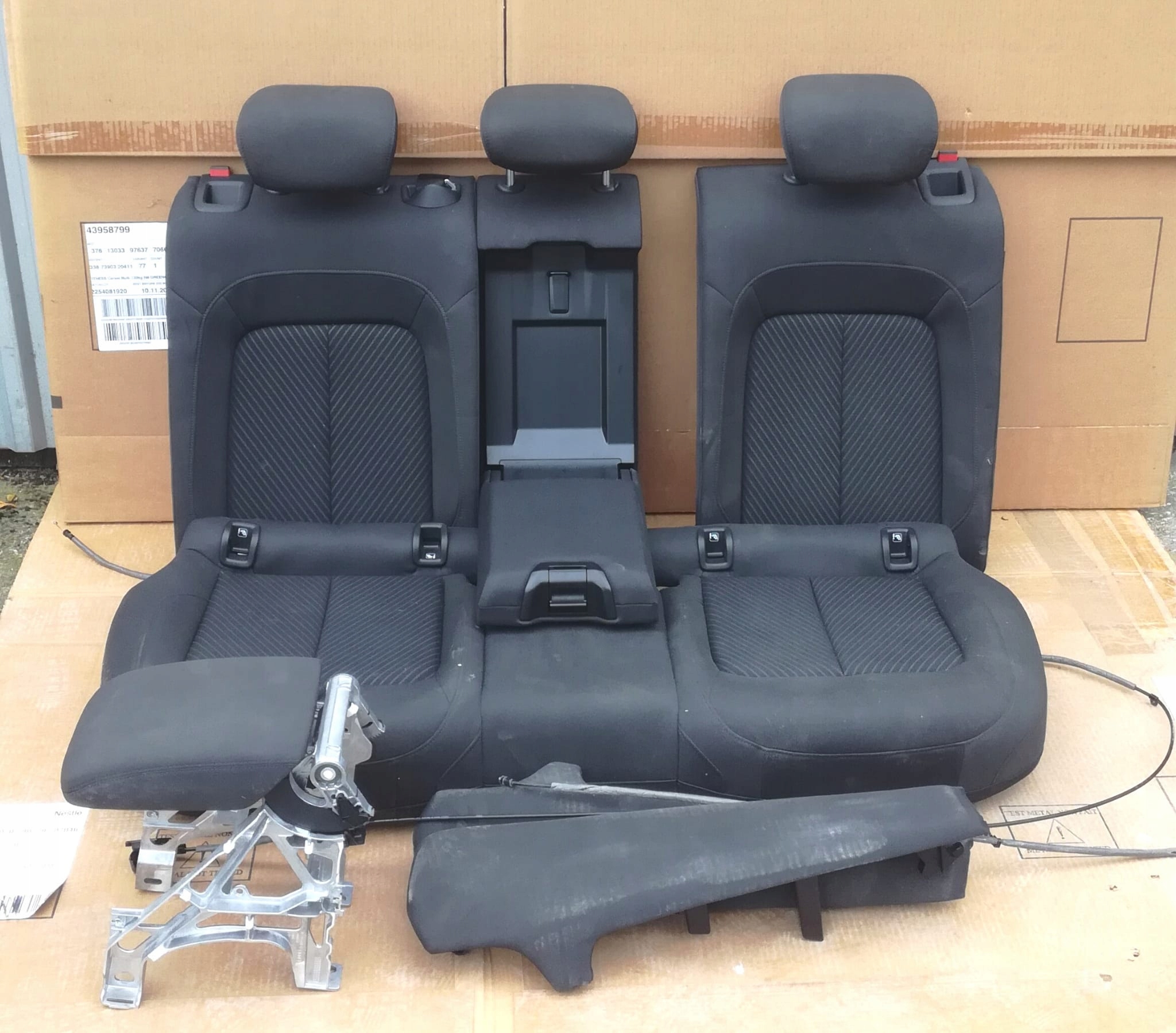 Kanapa Audi 80 B4 w Fotele, kanapy samochodowe 4x4/SUV - Allegro.pl