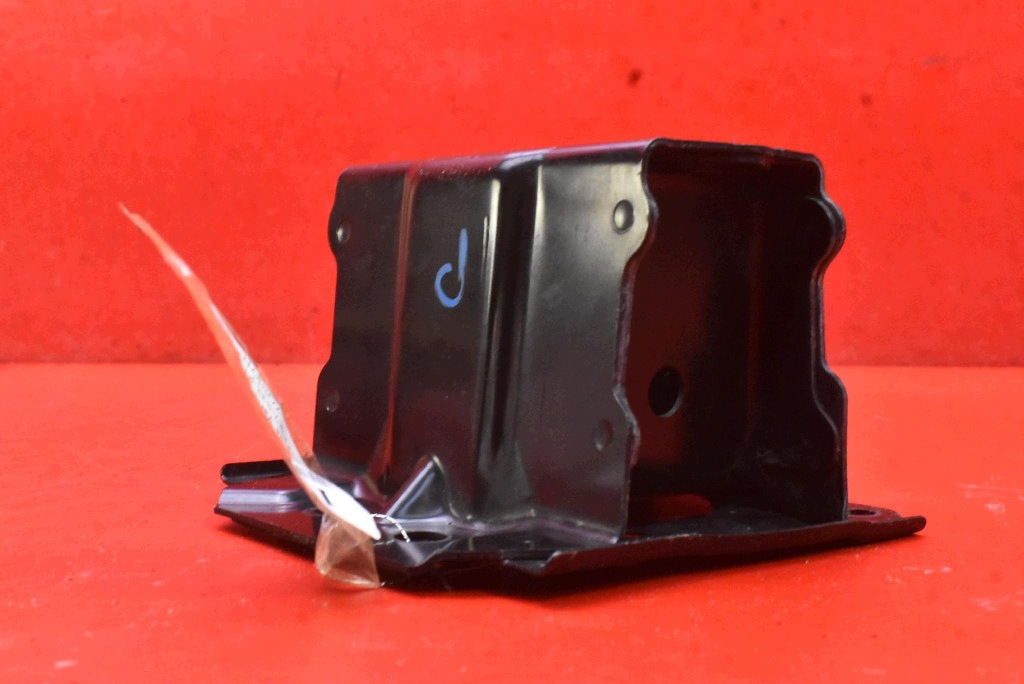 beam tip right rear part TOYOTA YARIS 4 IV GR 20-24