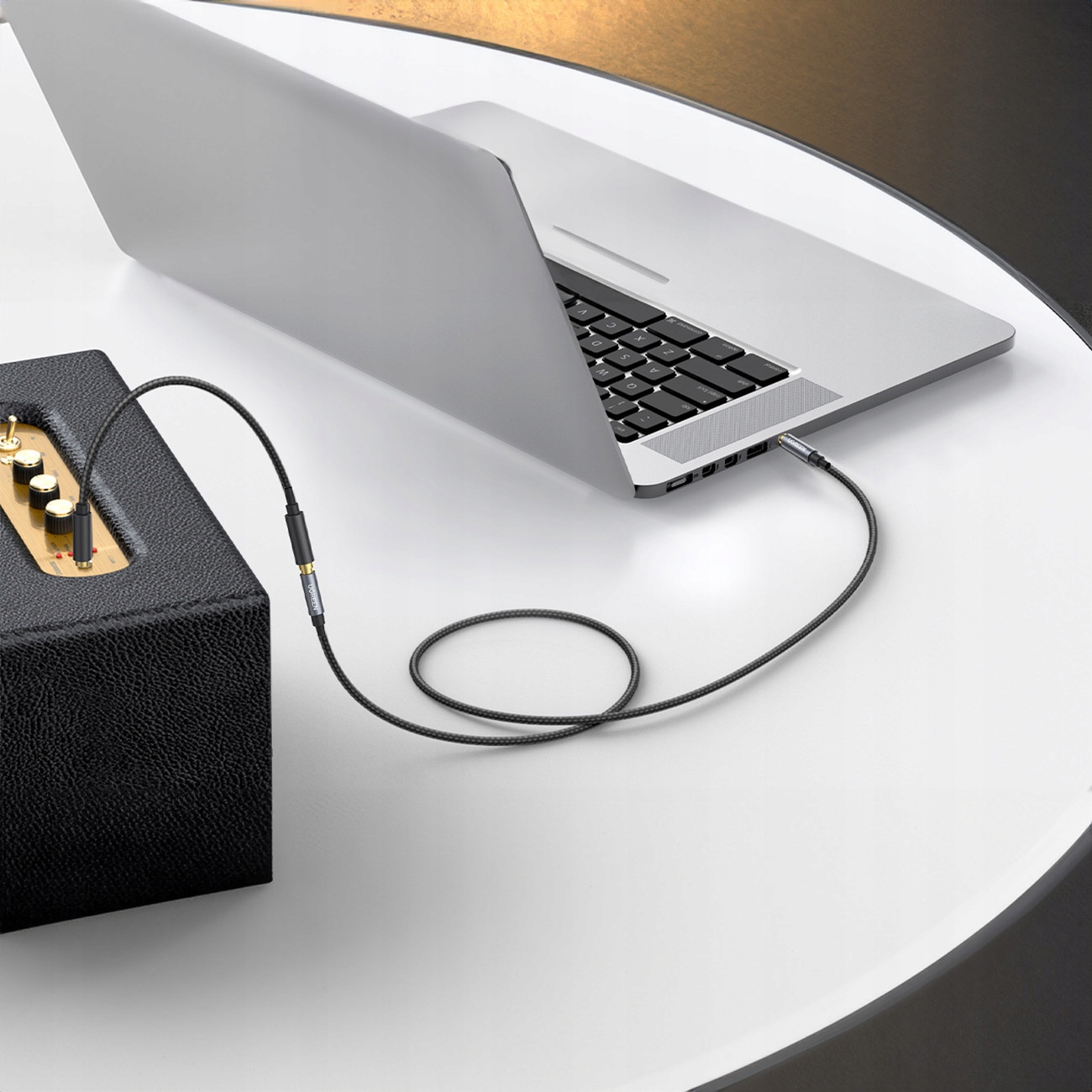 Kabel Ugreen AV118 10595 mini jack 3,5 mm M / mini jack 3,5 mm F 3m srebrny Długość kabla 3 m