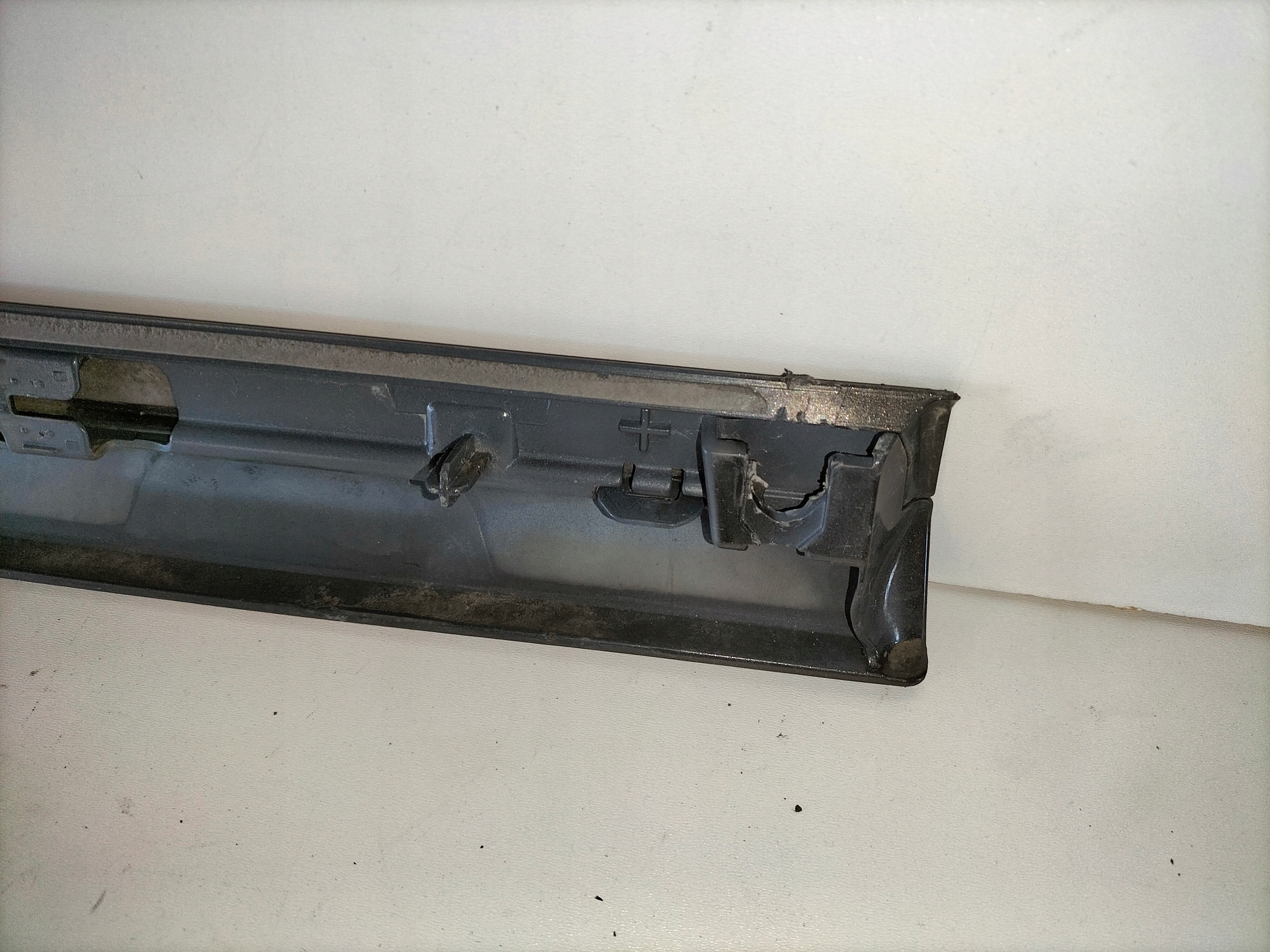 moulding door front right VW PASSAT B8 14