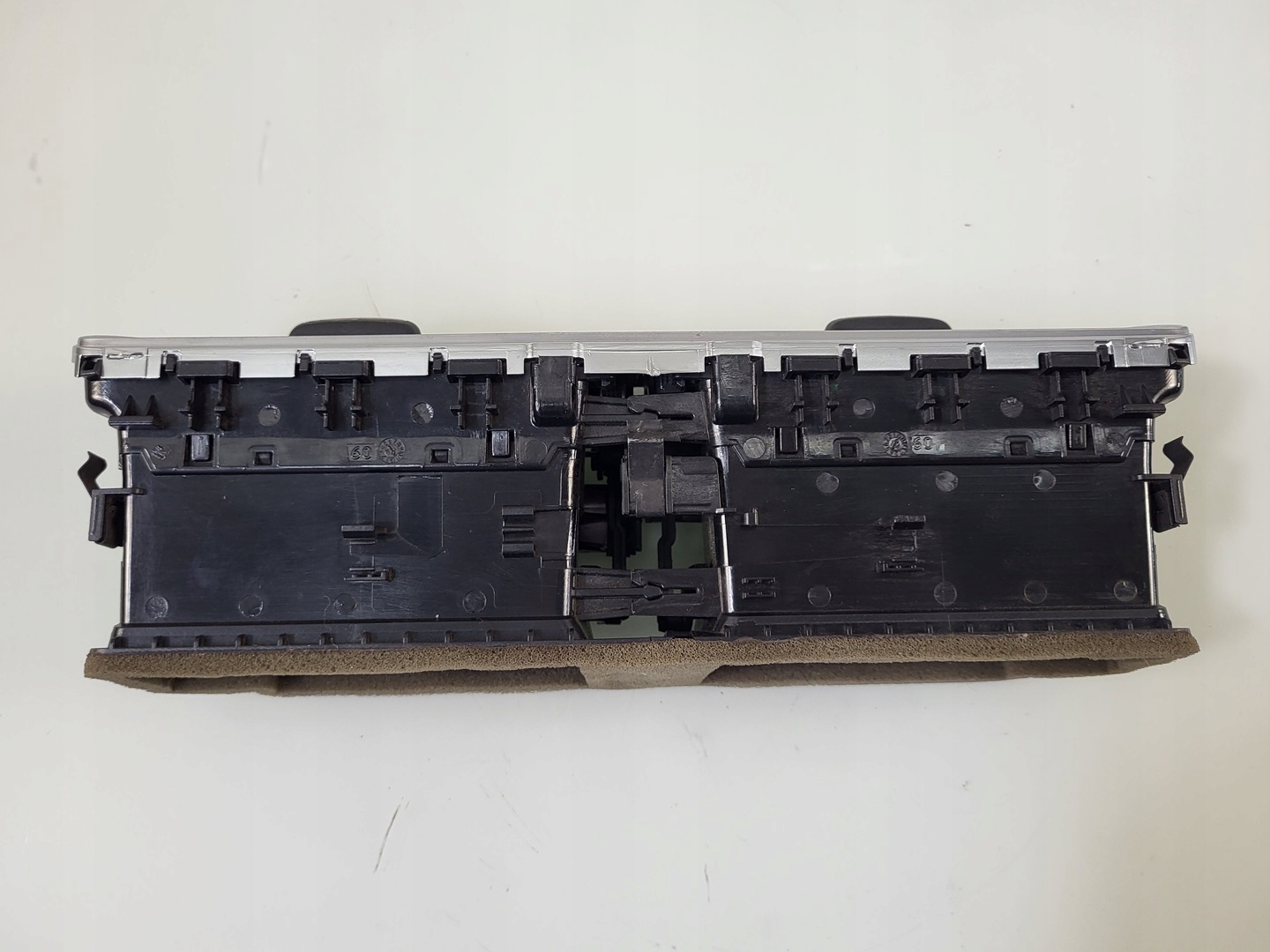 grid air conditioning devices central AUDI A4 B8 A5 8T 8T2820951D