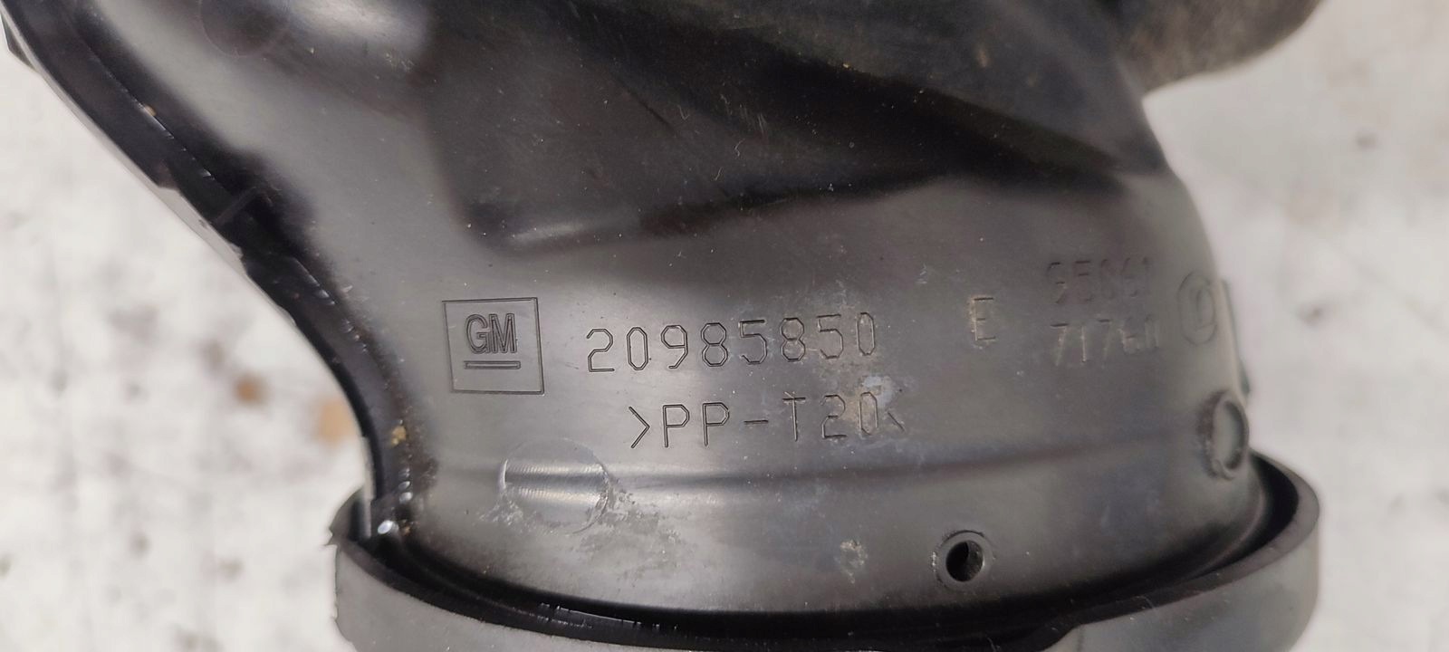tube intake drain pipe intake air Opel Insignia A 2,0 CDTI