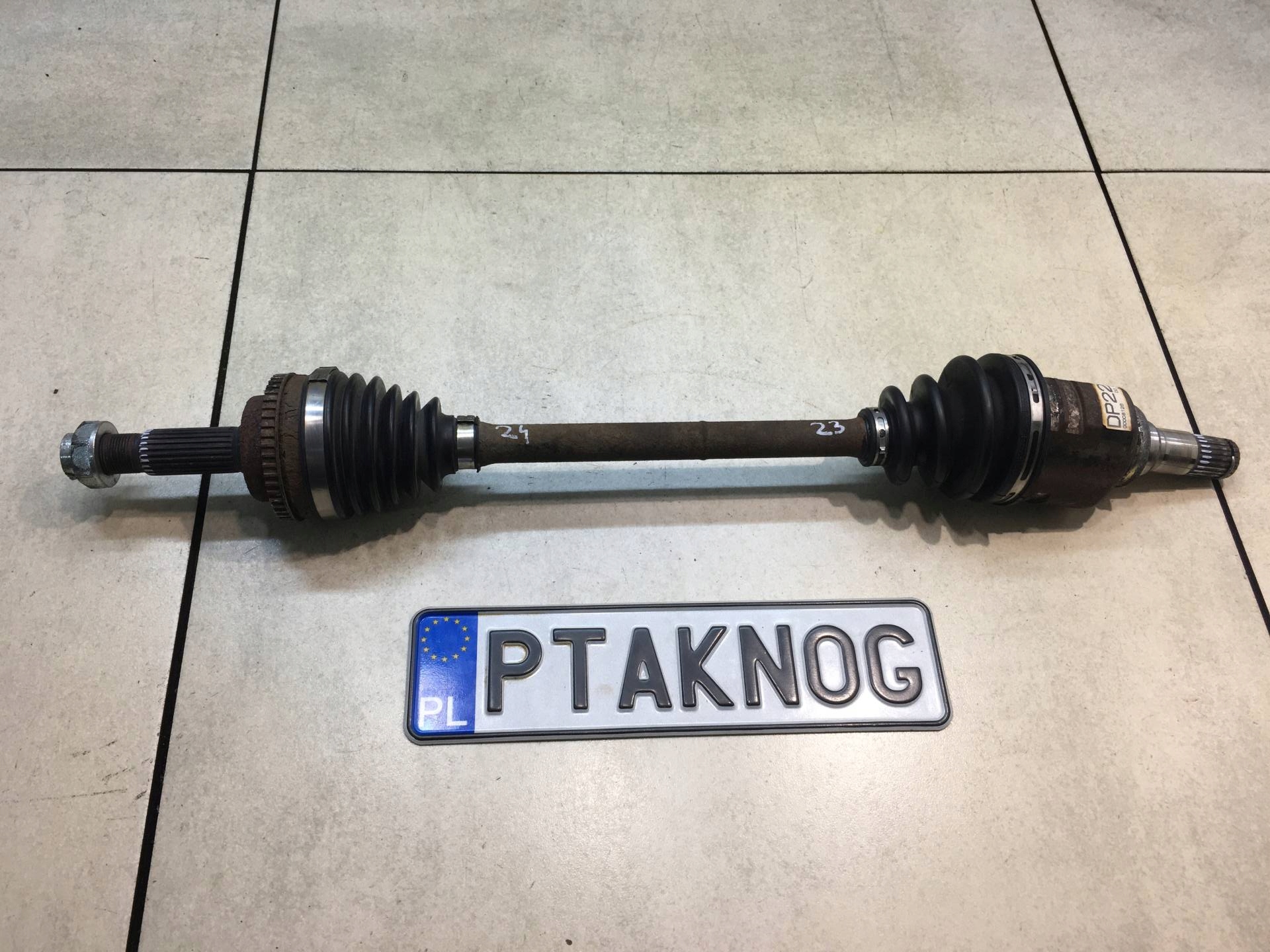 semi-axis left short. TOYOTA YARIS and 1.3