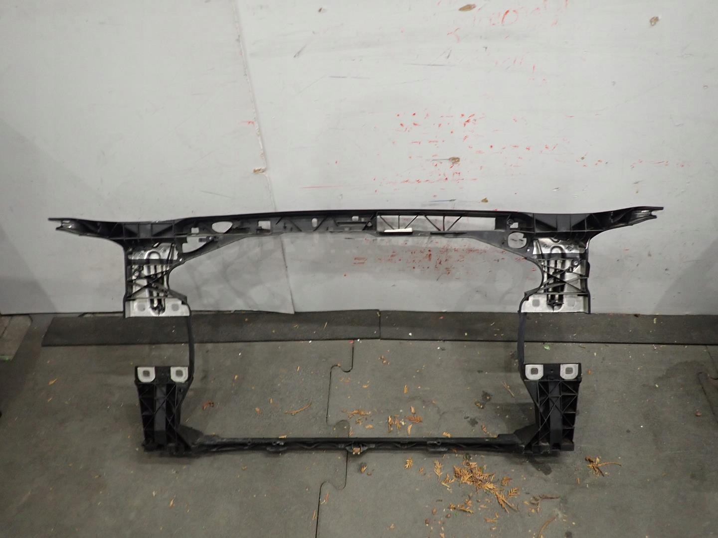 SCHLOSSTRÄGER AUDI A4 B9 2015- 8W0805594