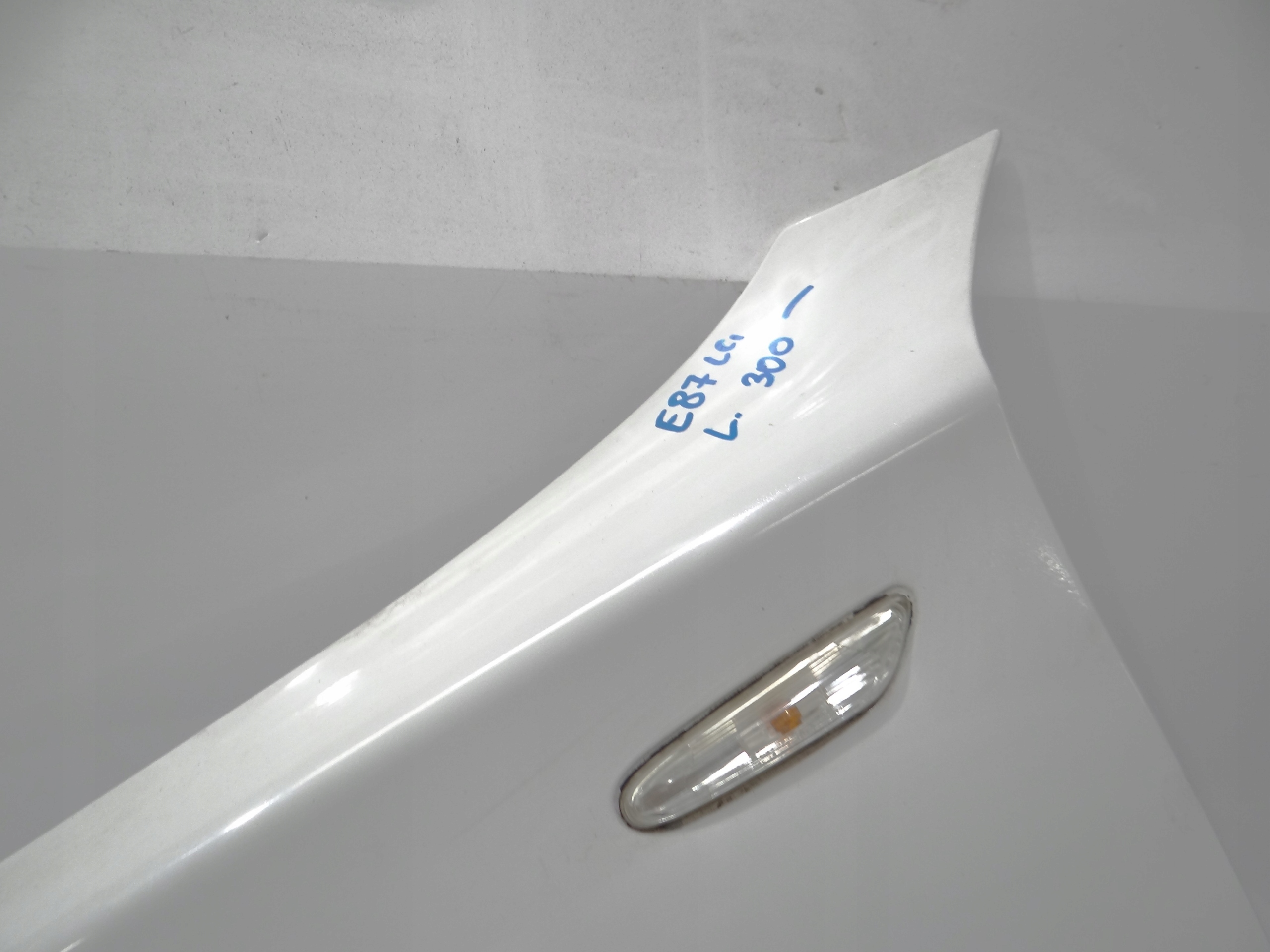 parafango sinistra Anteriore BMW E87 300