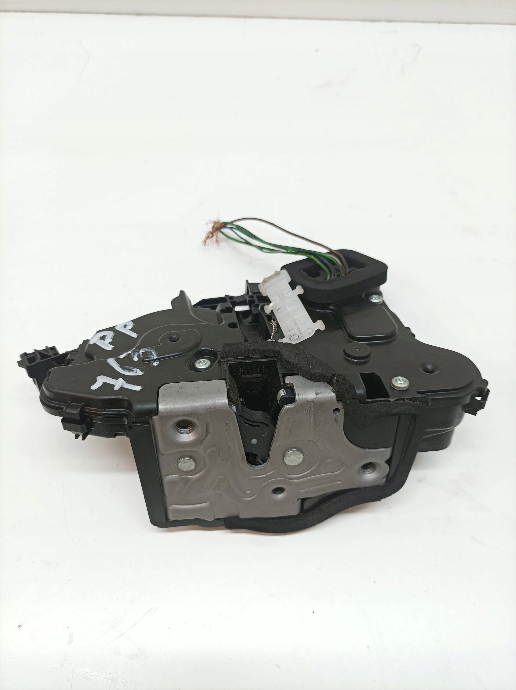 lock door right front 10B837016 Skoda Kamiq and (2019- )