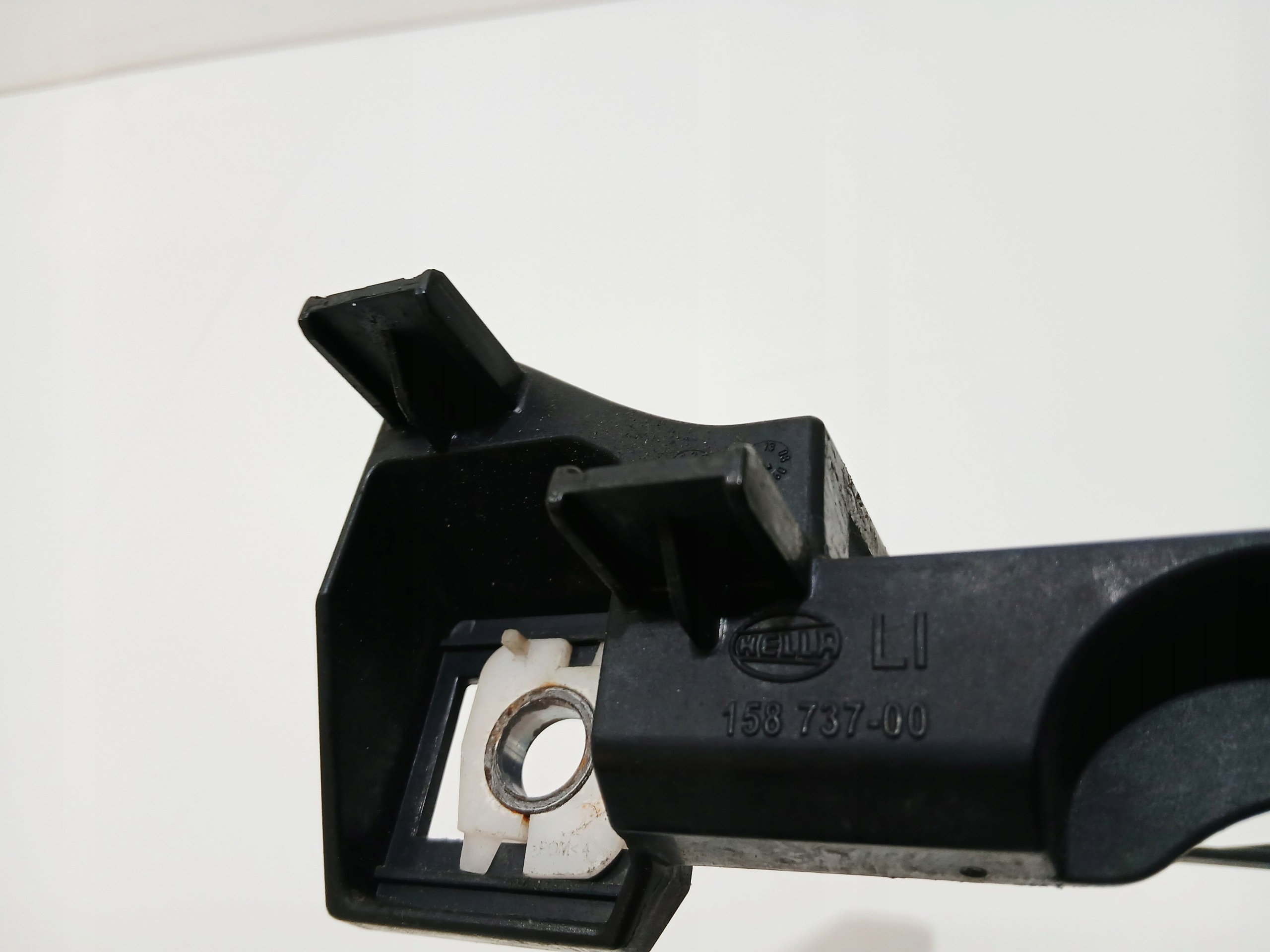 support holder lights left front BMW E60 E61 LCI OE (0000755)
