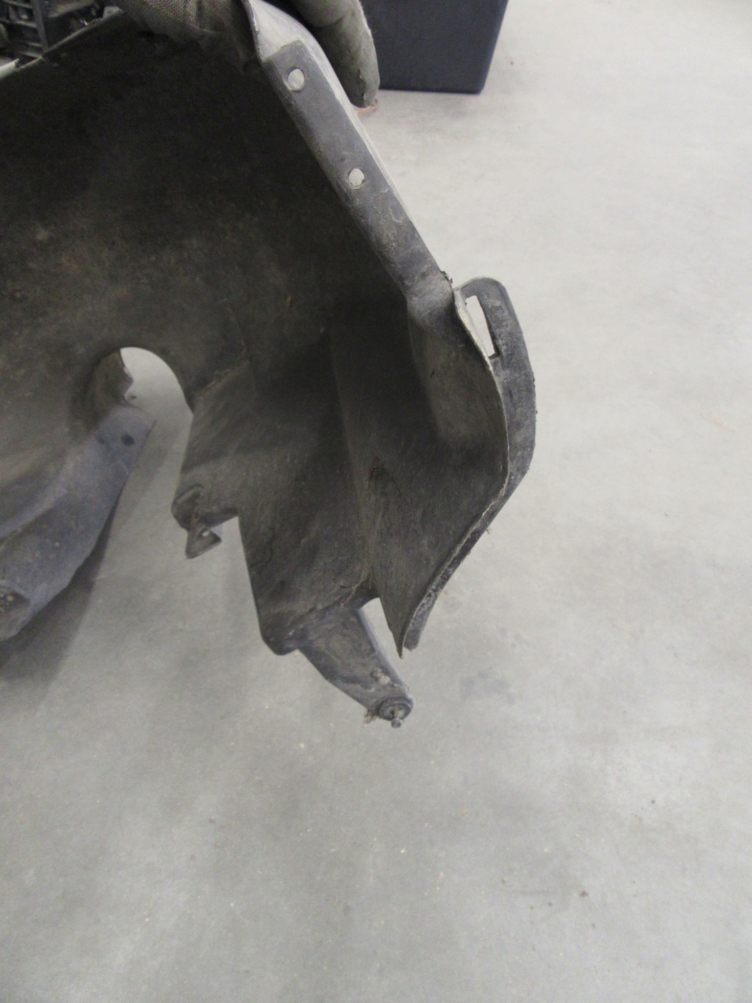 mudguard left rear part BMW 5 e60 MPAKIET sedan
