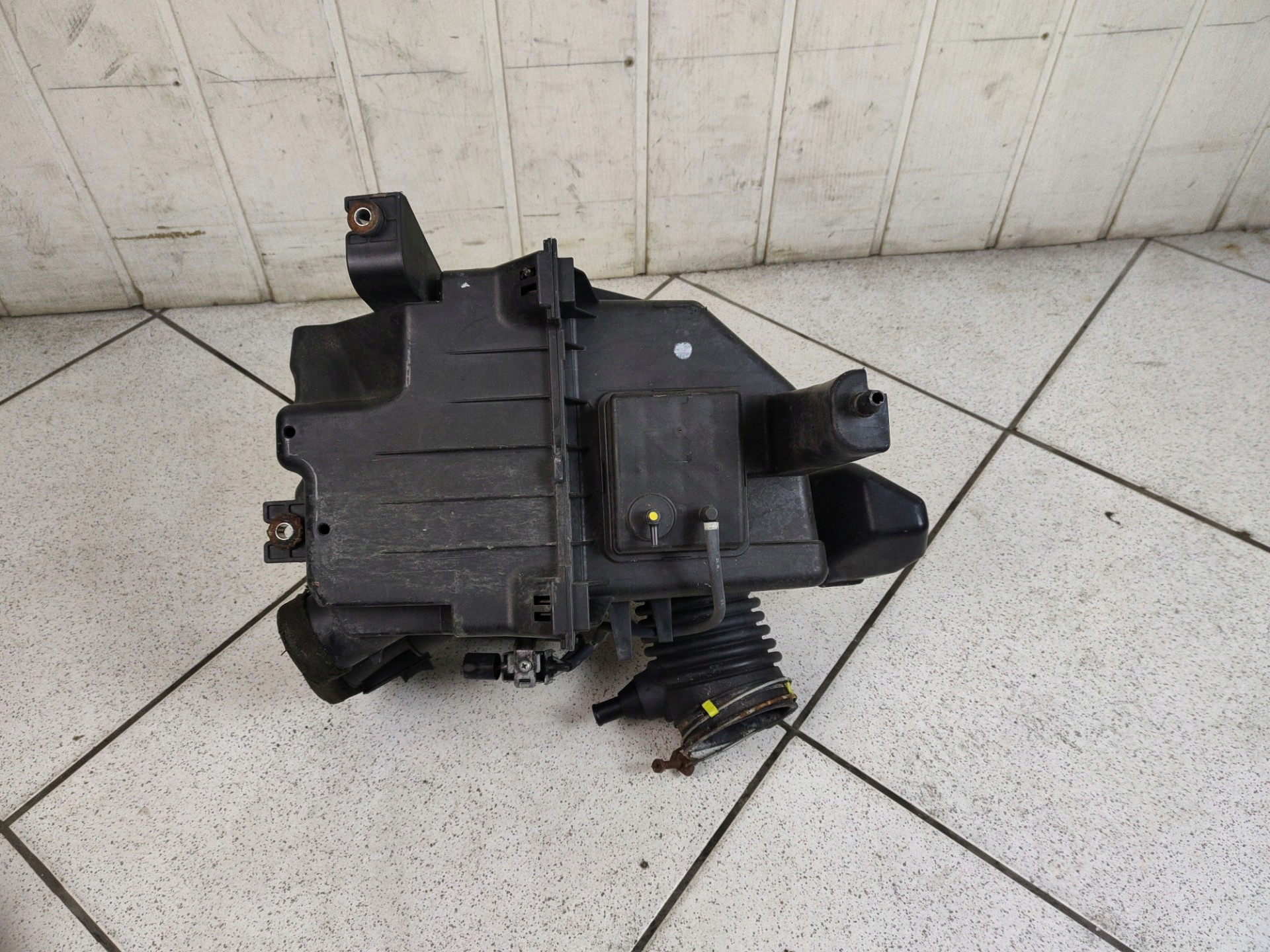 Gehäuse filter luft Toyota Sienna 3 XL30 2011 17070-0P012