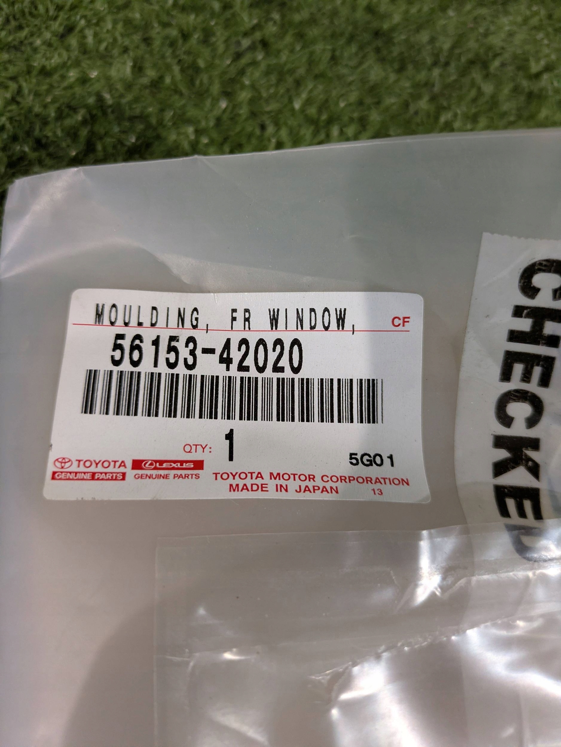 moulding dust windows CZOLOWEJ TOYOTA RAV4 V 18