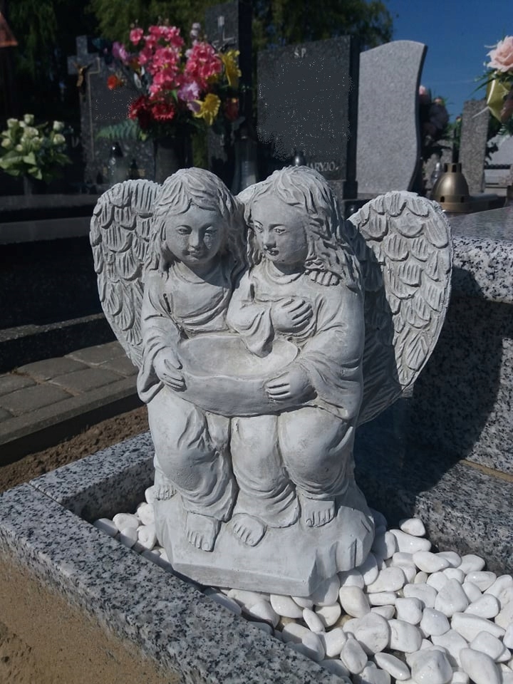aniołki na cmentarz