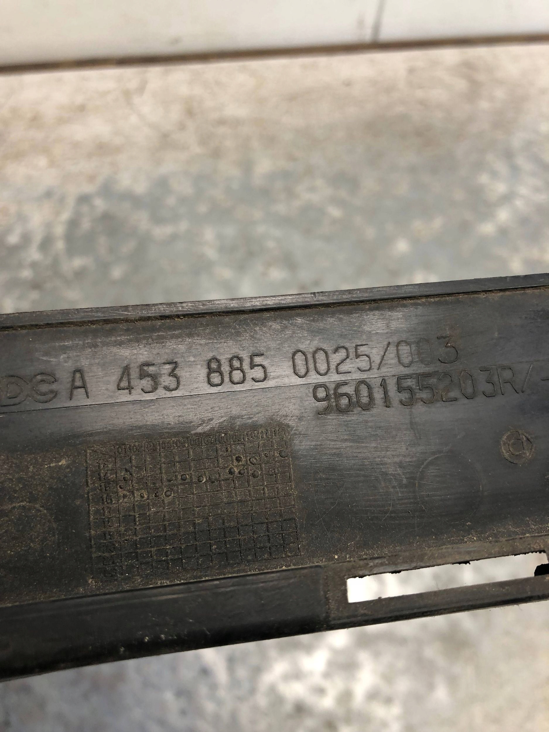 spoiler lišta nárazníku předek SMART 453 A4538850025