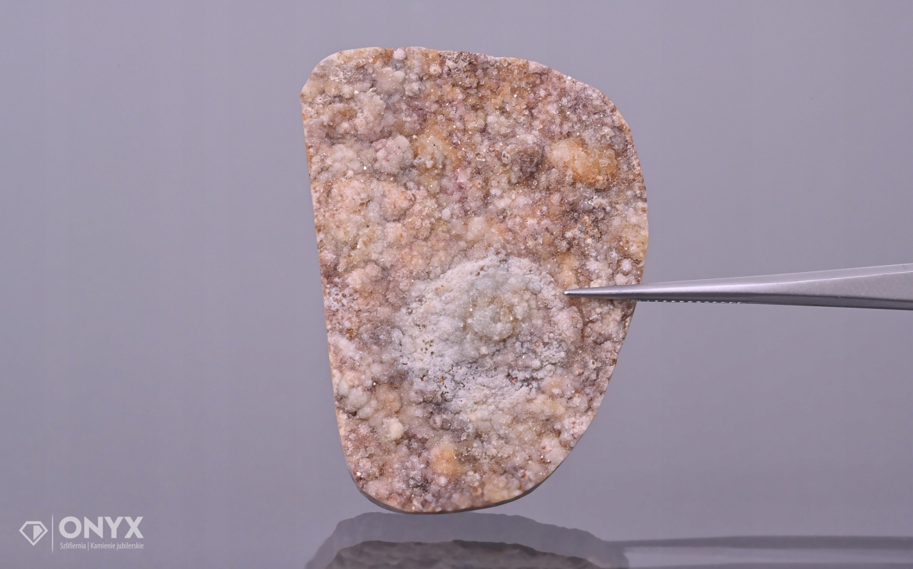 Chalcedonová růže nepravidelná 48,5x34 mm