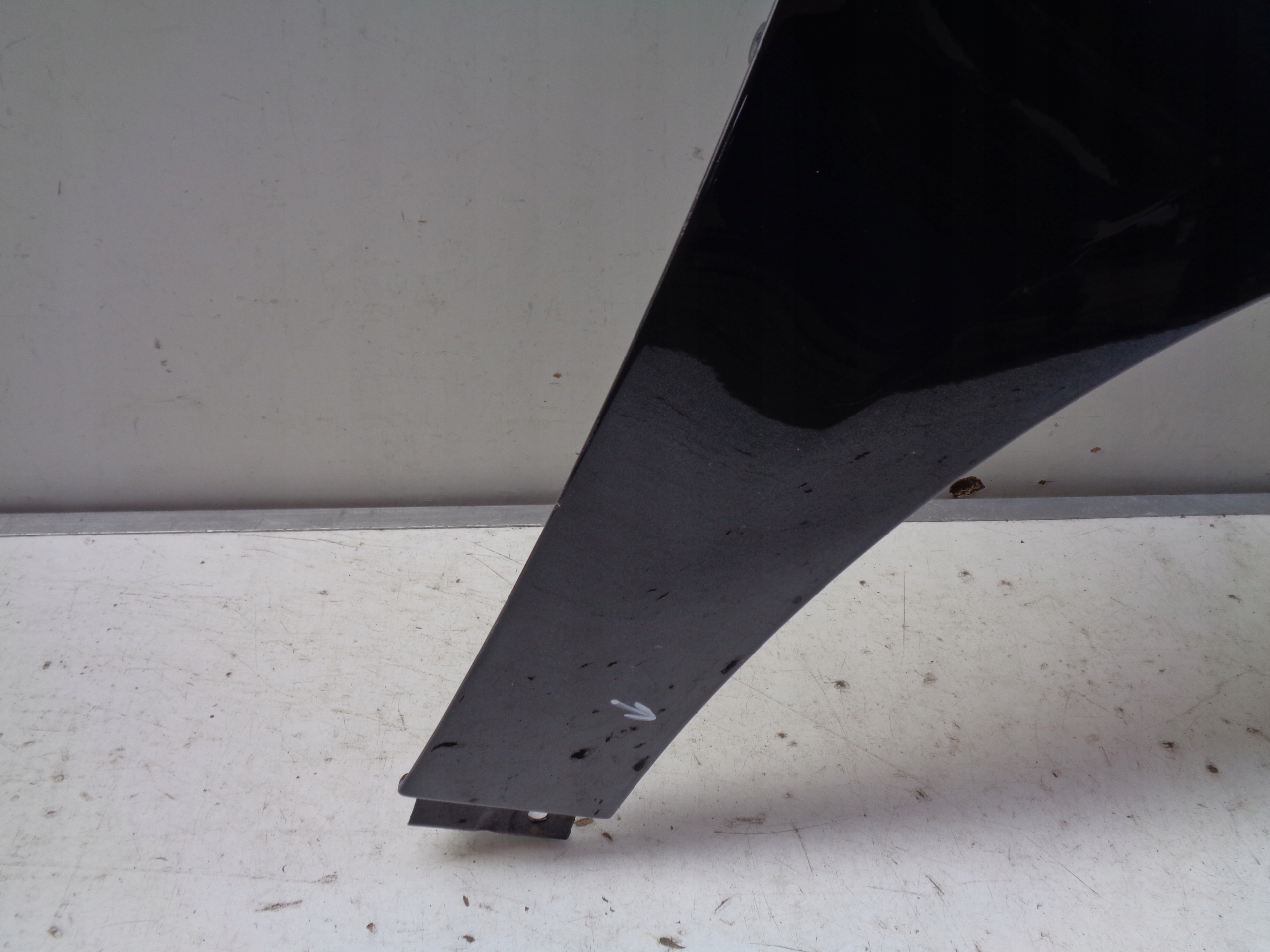 fender right front VW PASSAT B7 3AA 10-14 NR 40277